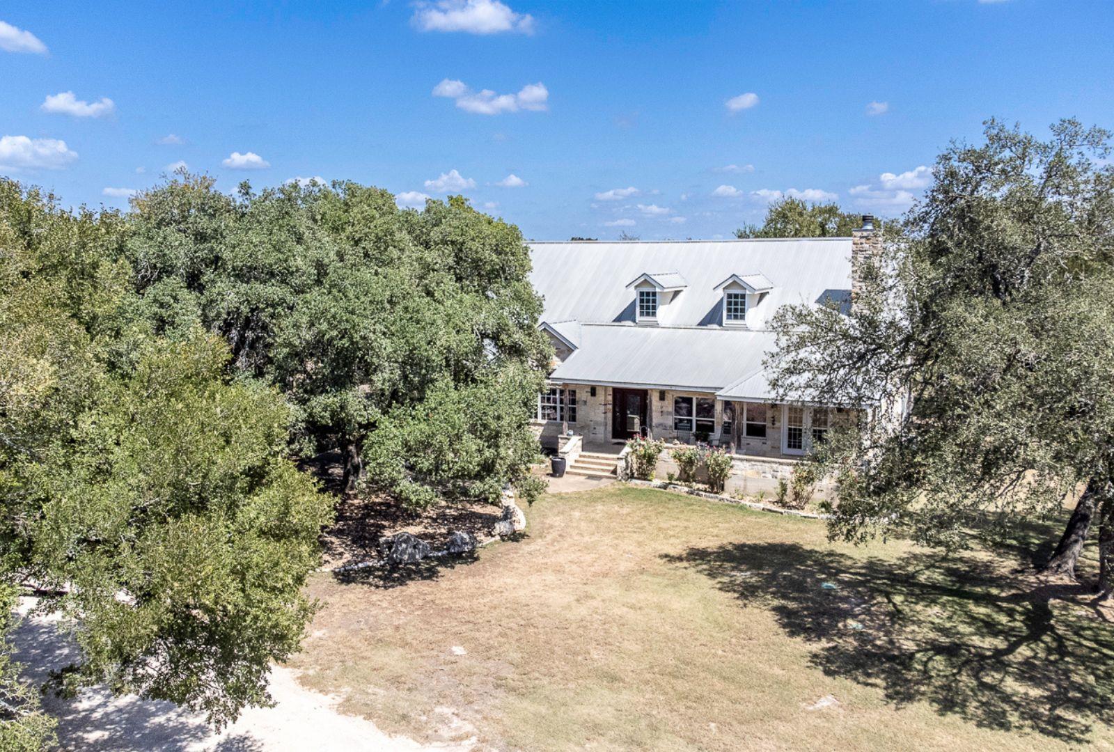 2010 County Road 233, Florence, TX 76527