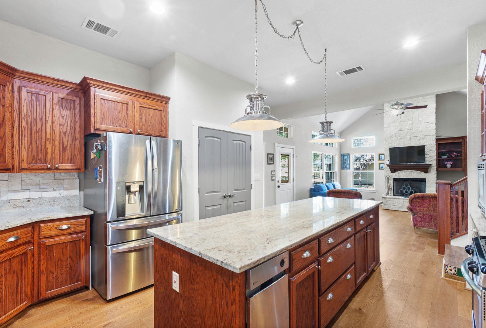 2010 County Road 233, Florence, TX 76527