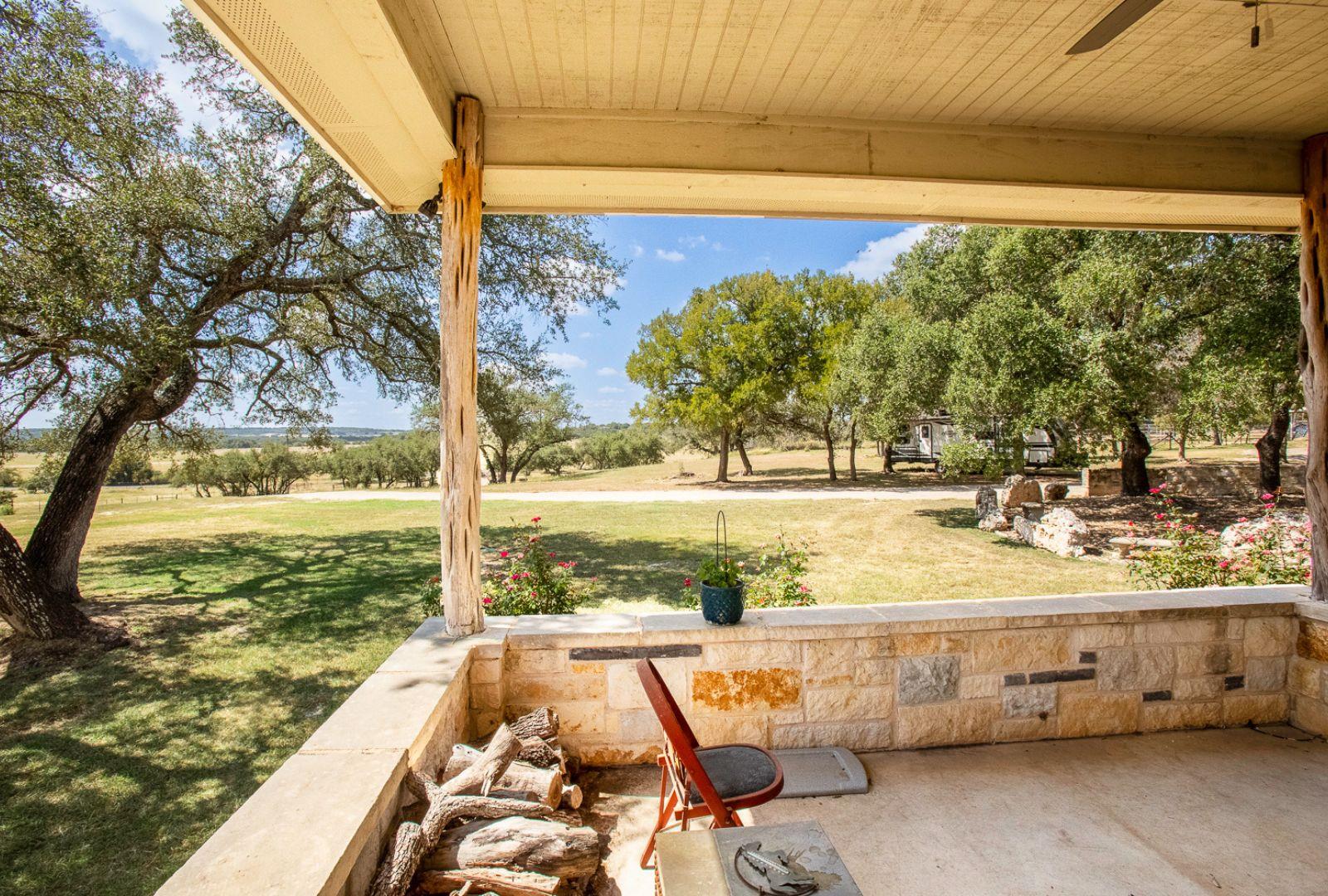 2010 County Road 233, Florence, TX 76527