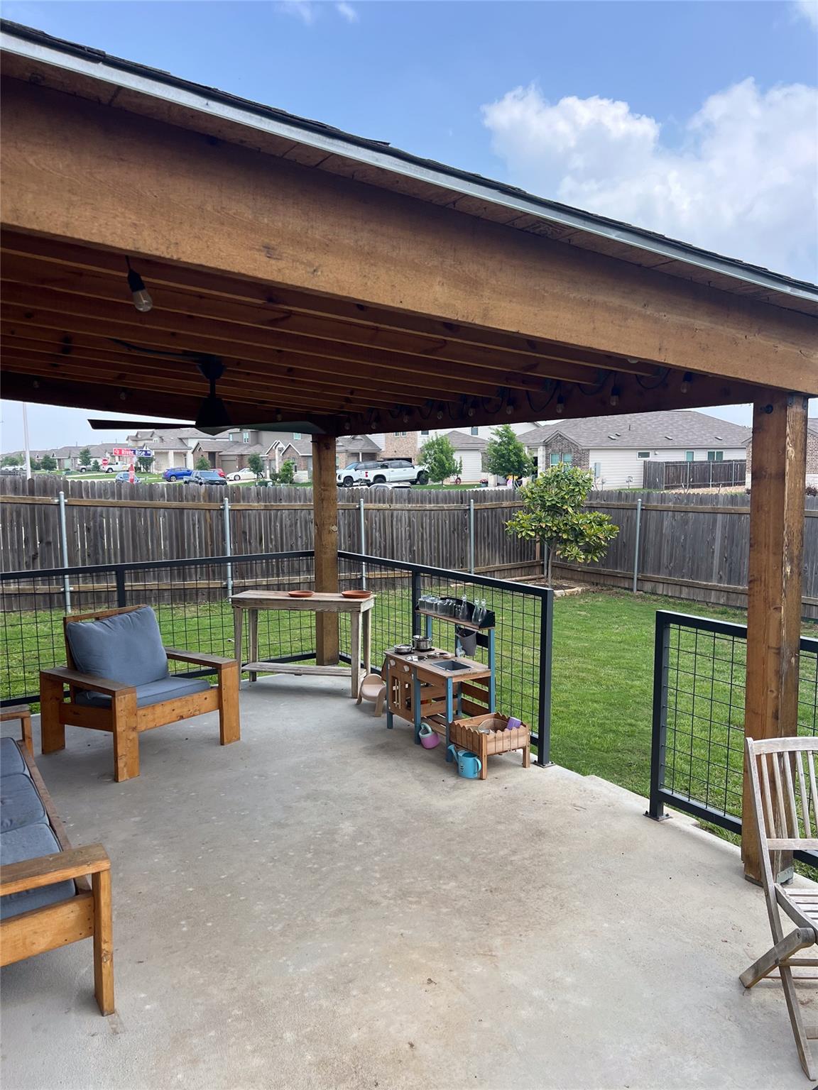 101 River Rise Rd, Kyle, TX 78640