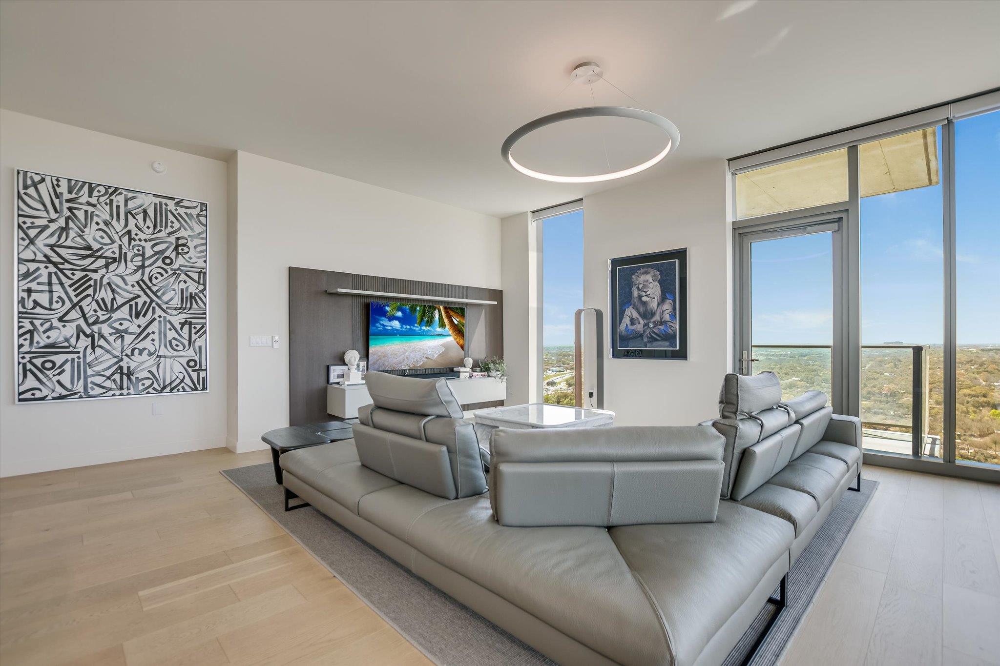 44 East Ave # 3001, Austin, TX 78701