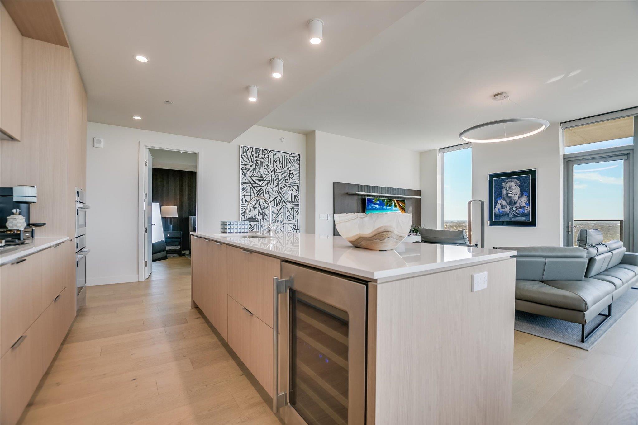 44 East Ave # 3001, Austin, TX 78701