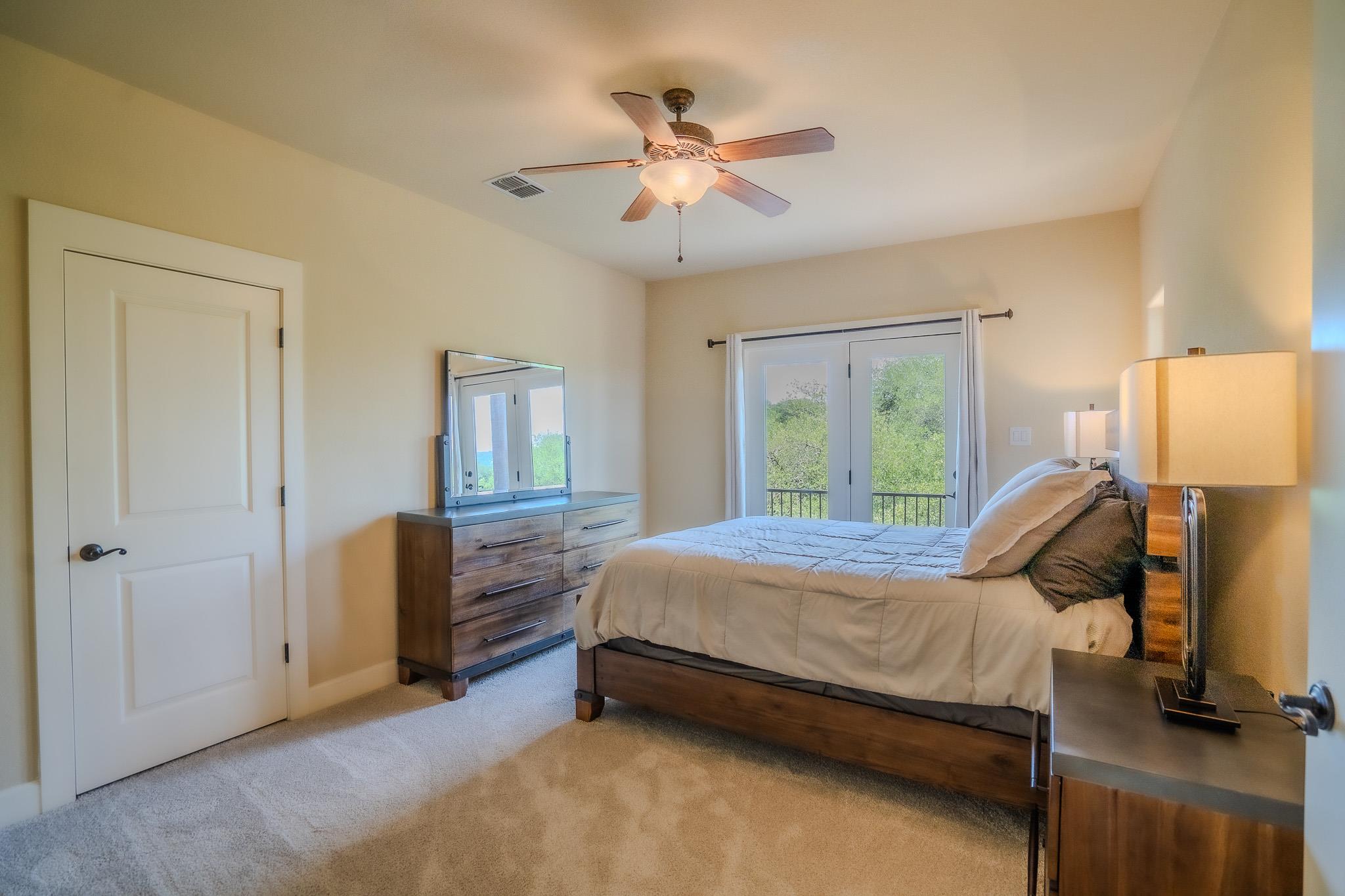 23923 Tres Coronas Dr, Spicewood, TX 78669