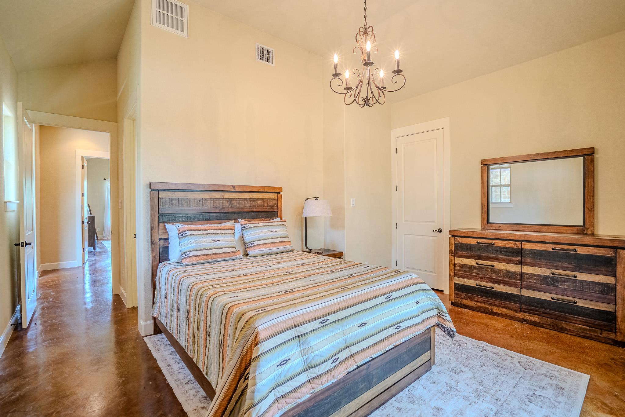 23923 Tres Coronas Dr, Spicewood, TX 78669