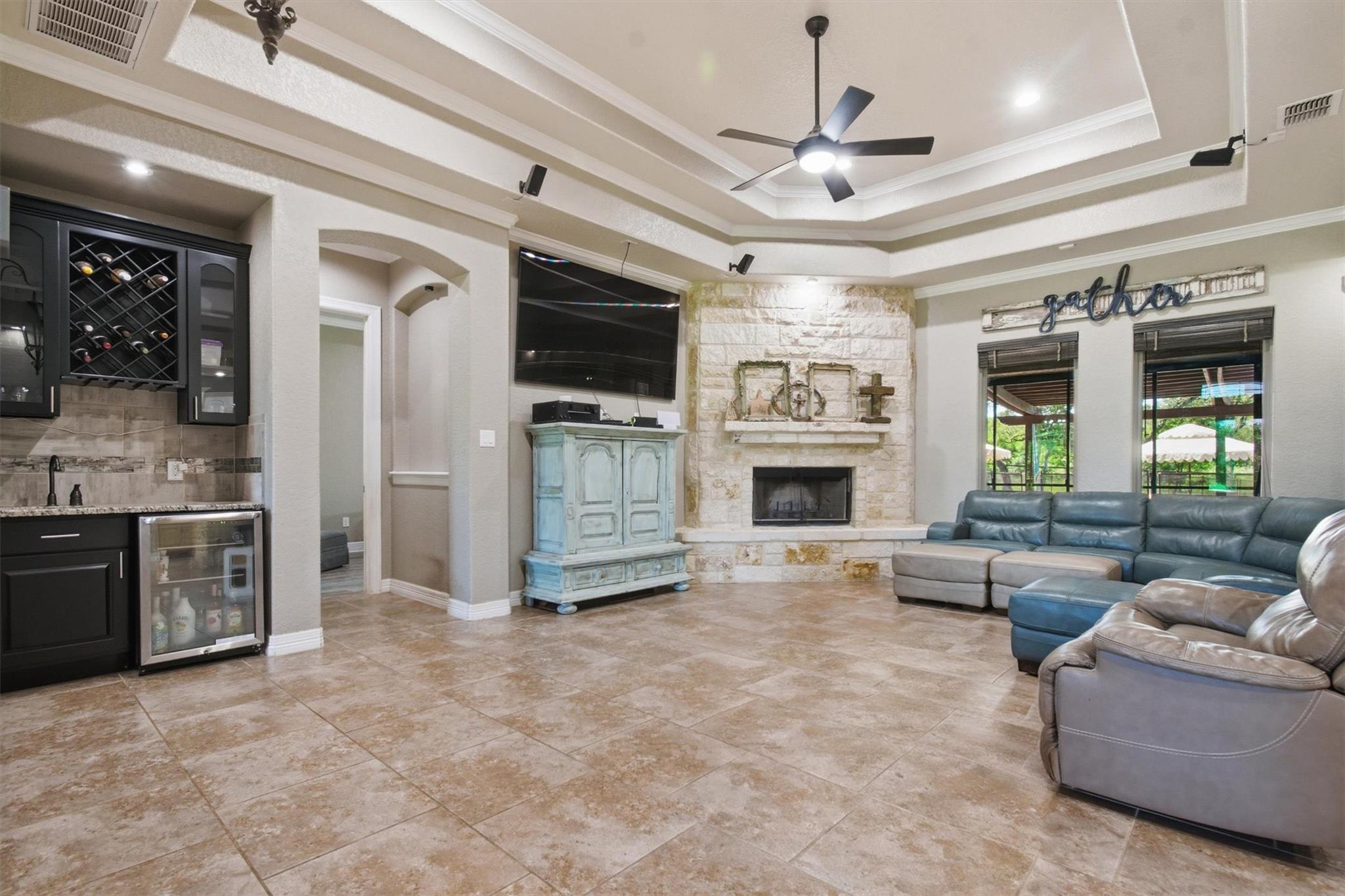 1106 Private Road 3702, San Antonio, TX 78253