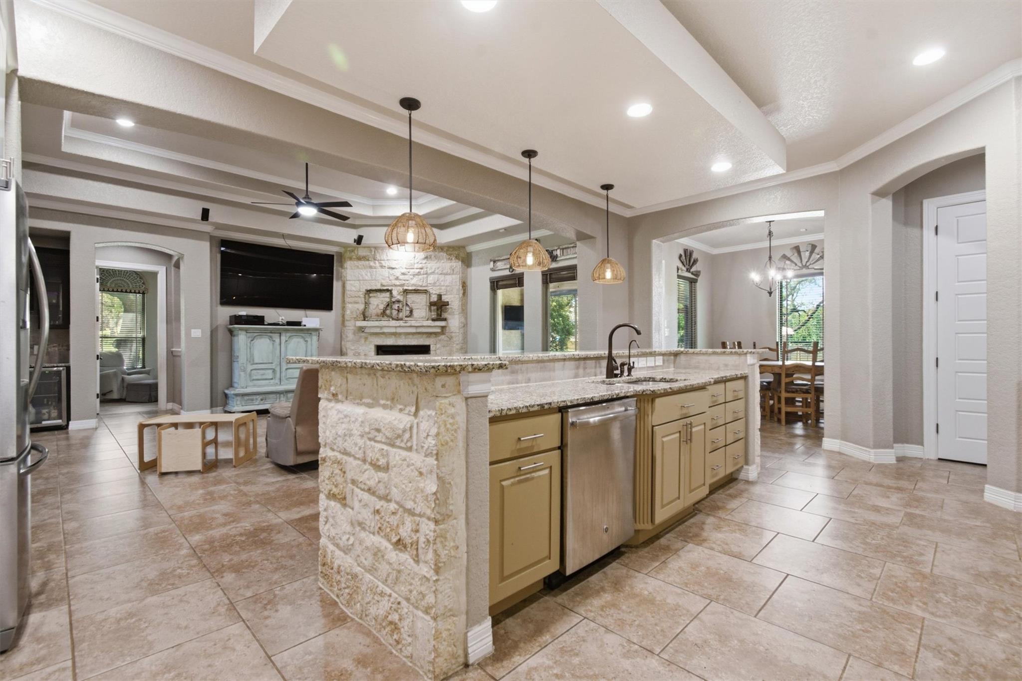 1106 Private Road 3702, San Antonio, TX 78253