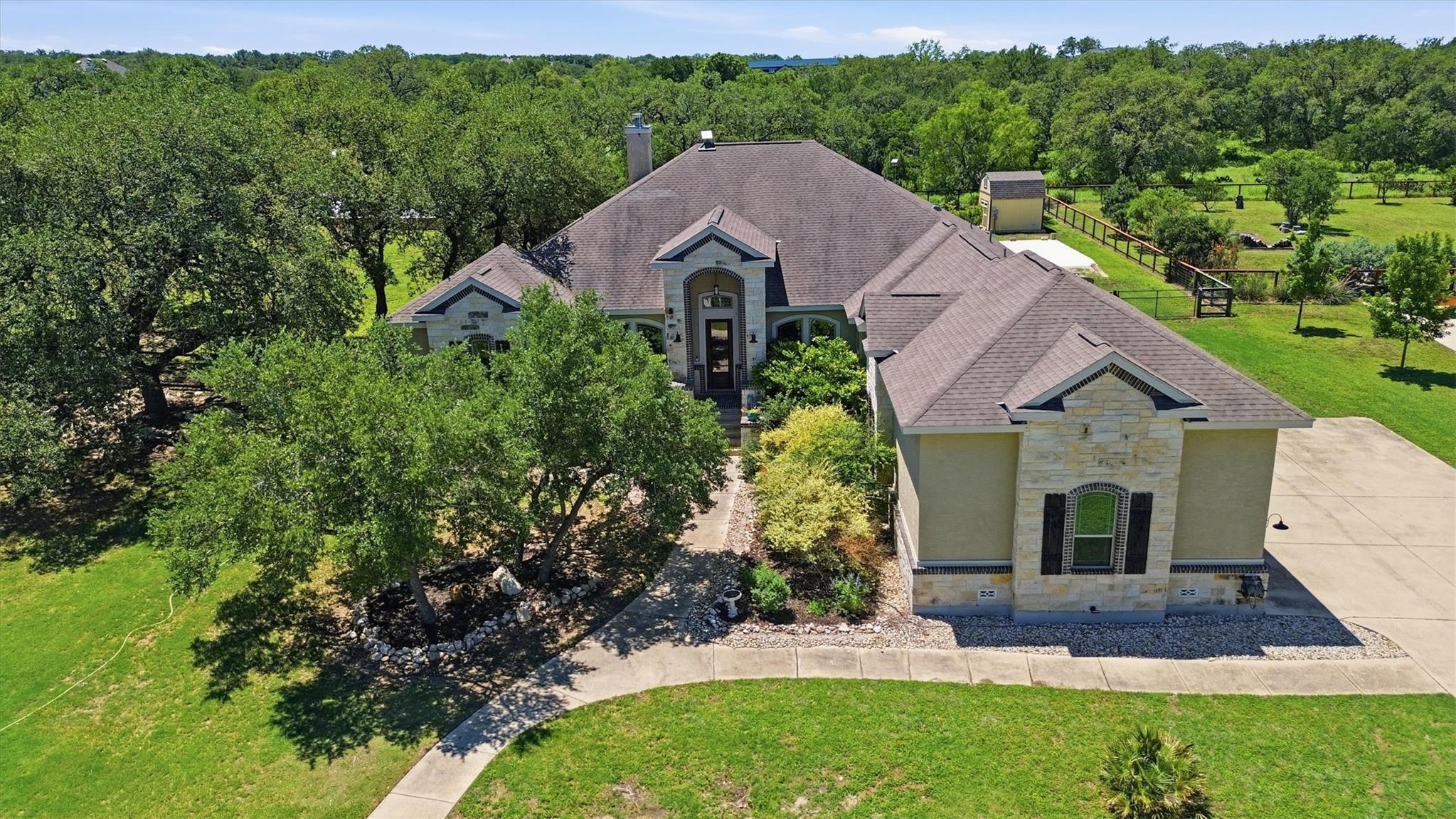 1106 Private Road 3702, San Antonio, TX 78253