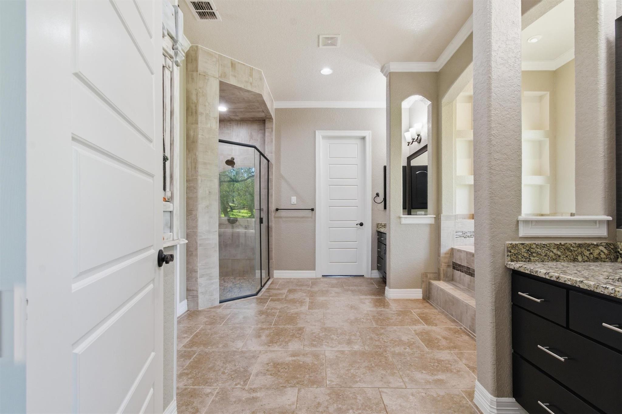 1106 Private Road 3702, San Antonio, TX 78253