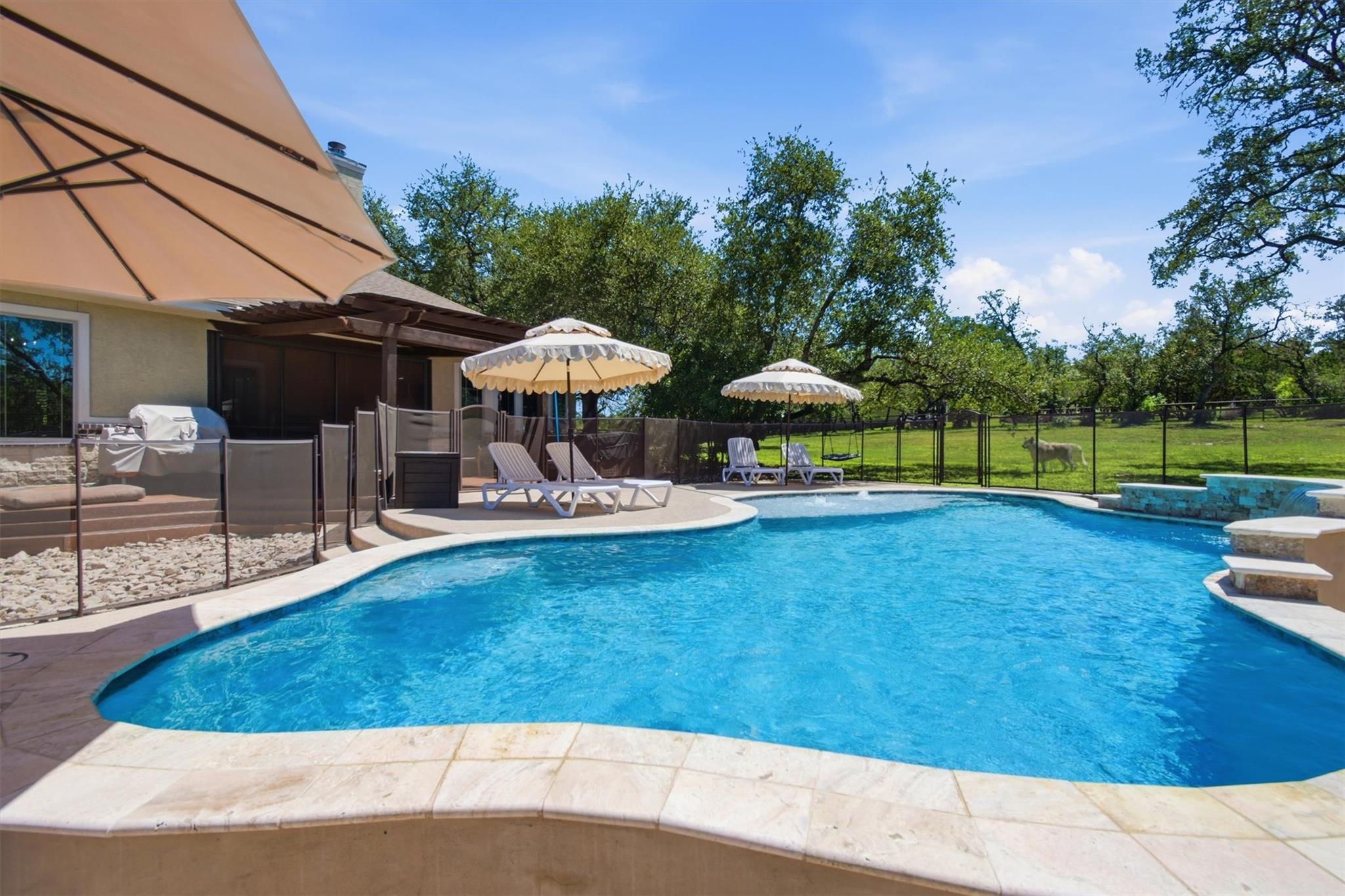 1106 Private Road 3702, San Antonio, TX 78253