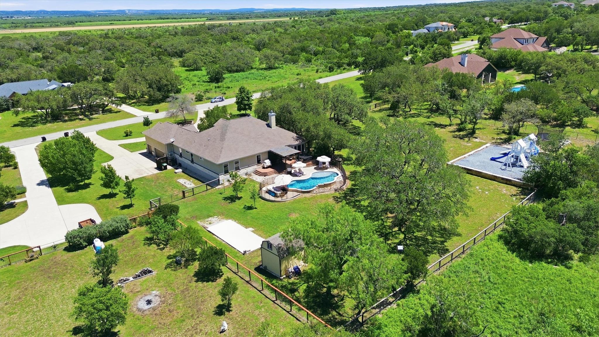 1106 Private Road 3702, San Antonio, TX 78253