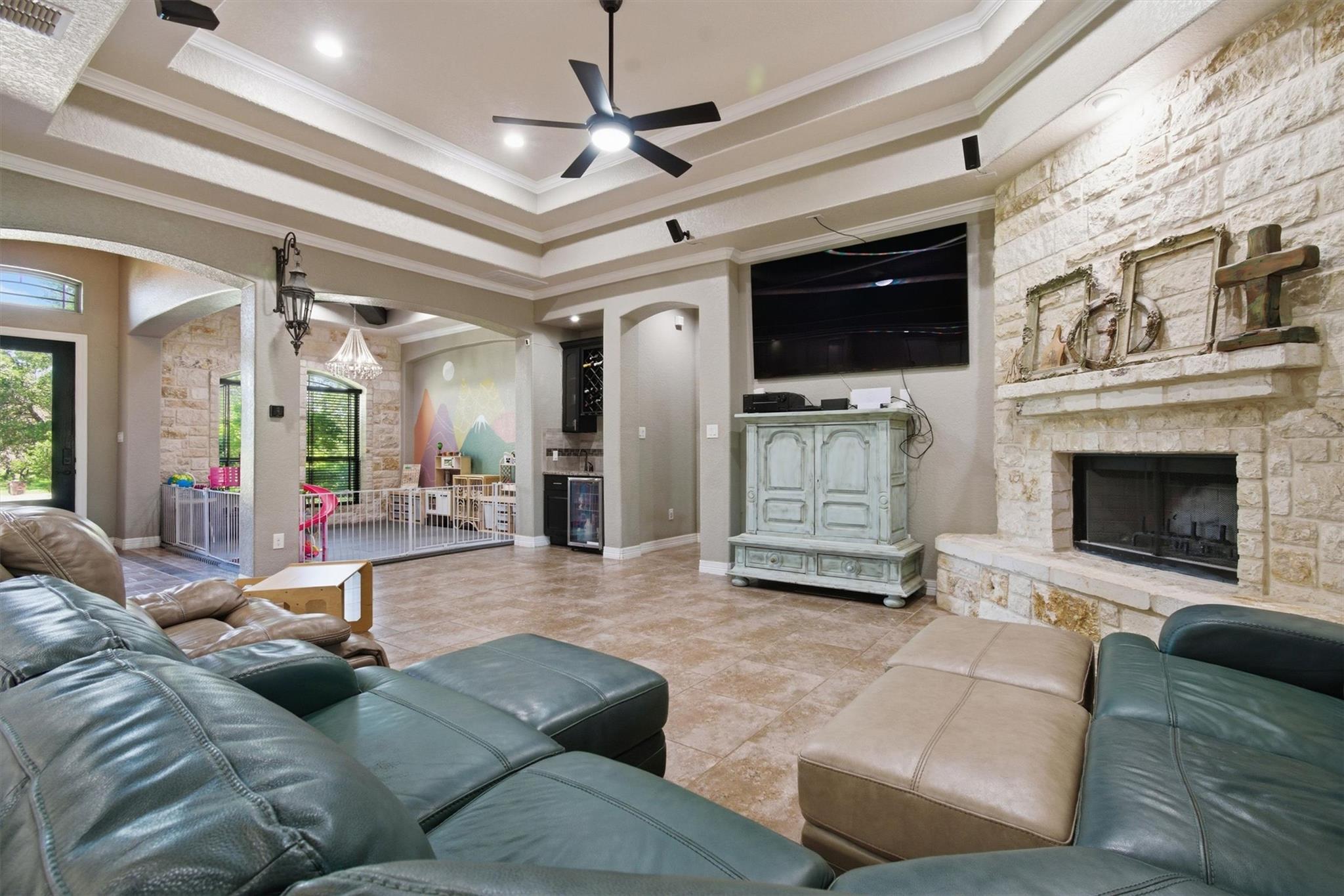 1106 Private Road 3702, San Antonio, TX 78253