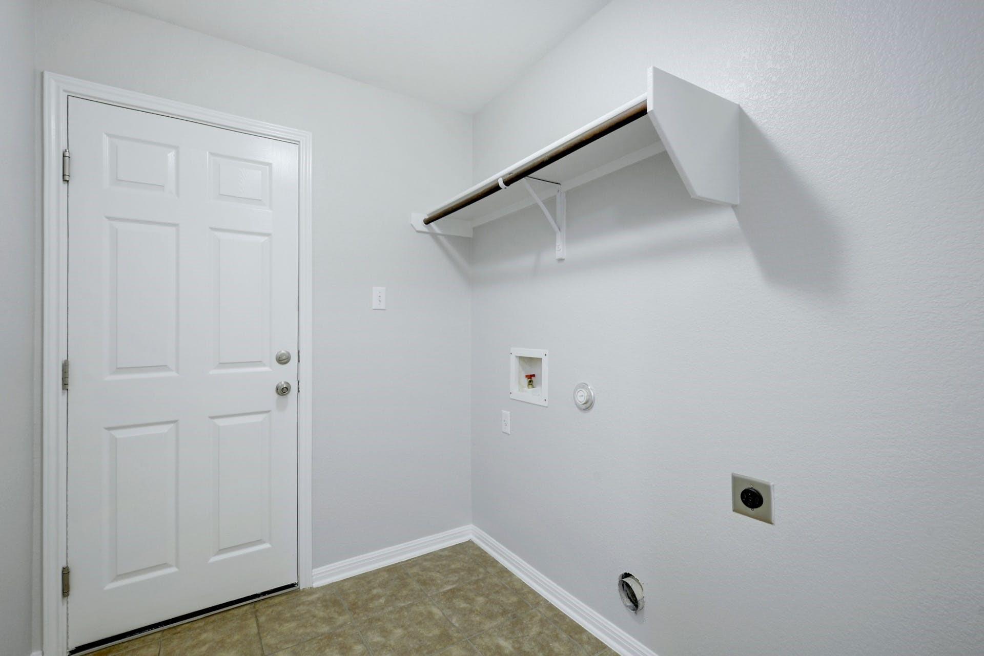 220 Mystic Shadow Ln, Buda, TX 78610