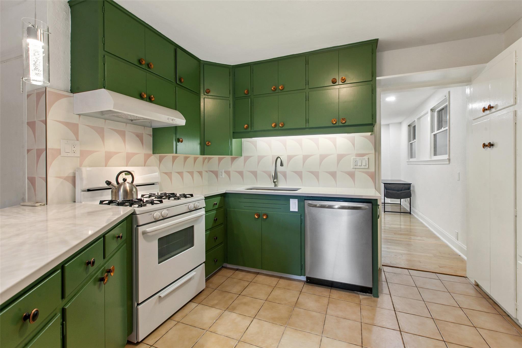 1511 Chelsea Ln, Austin, TX 78704