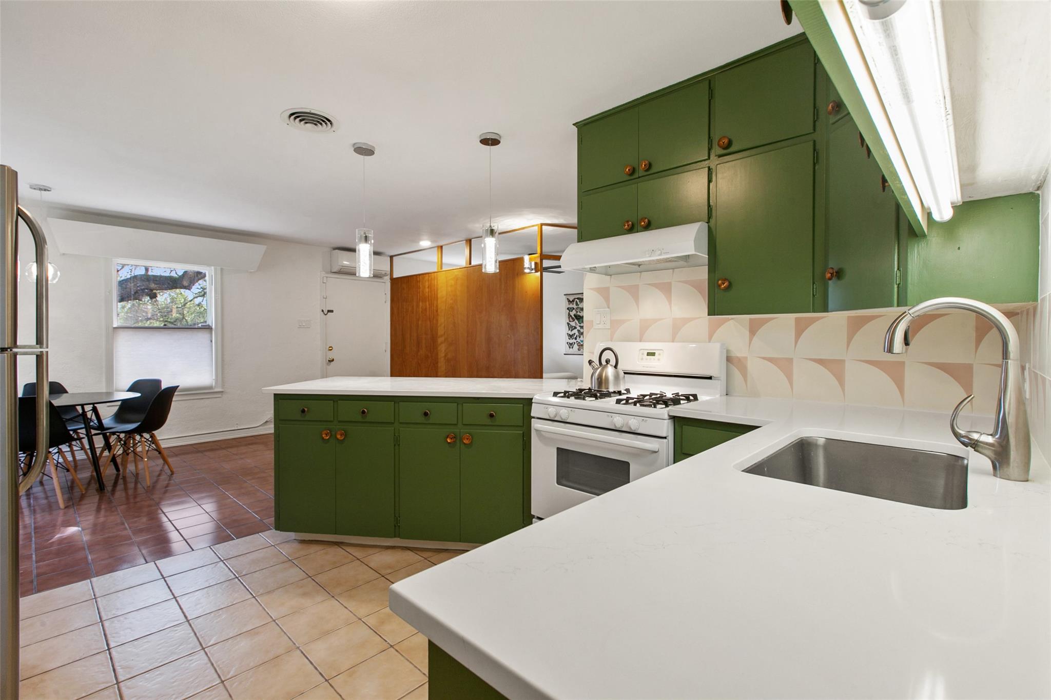 1511 Chelsea Ln, Austin, TX 78704