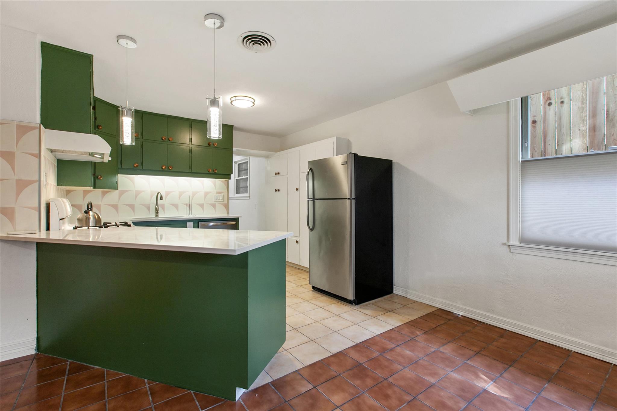 1511 Chelsea Ln, Austin, TX 78704