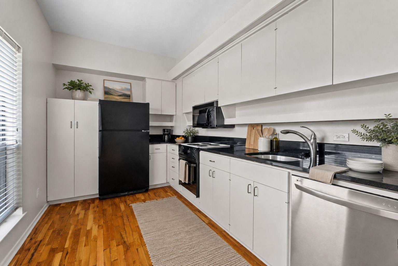 409 E 38th St # 305, Austin, TX 78705