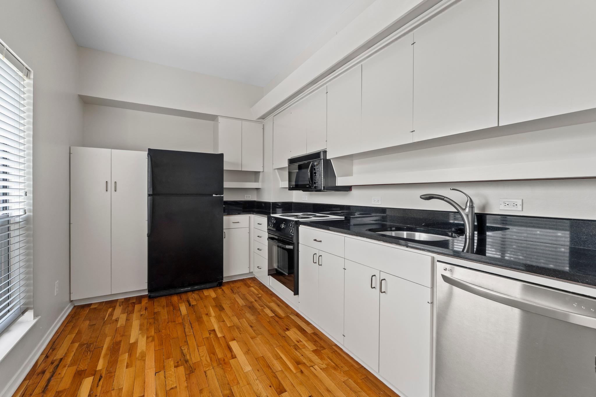 409 E 38th St # 305, Austin, TX 78705
