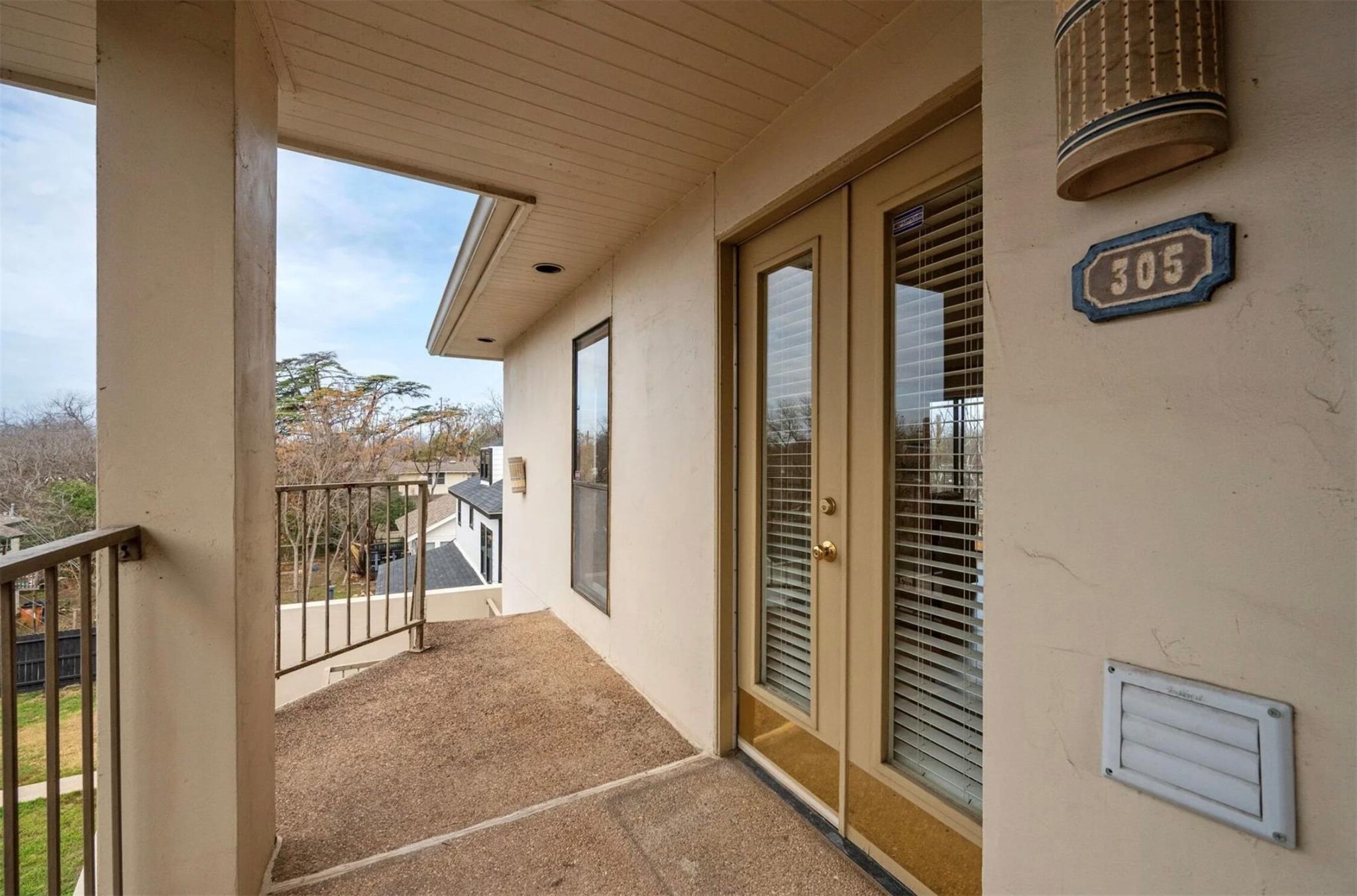 409 E 38th St # 305, Austin, TX 78705