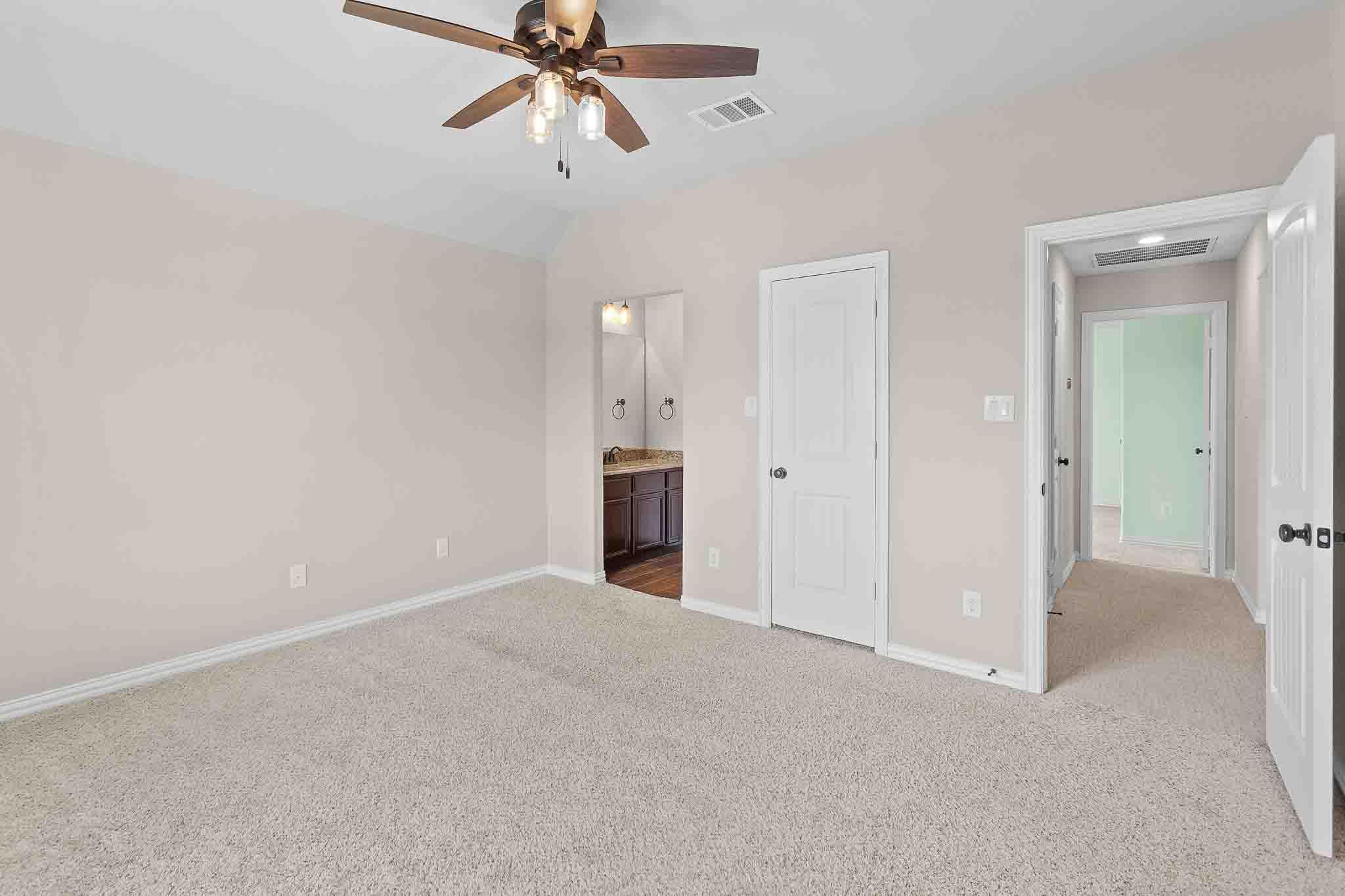 4512 Diamante Dr, Spicewood, TX 78669