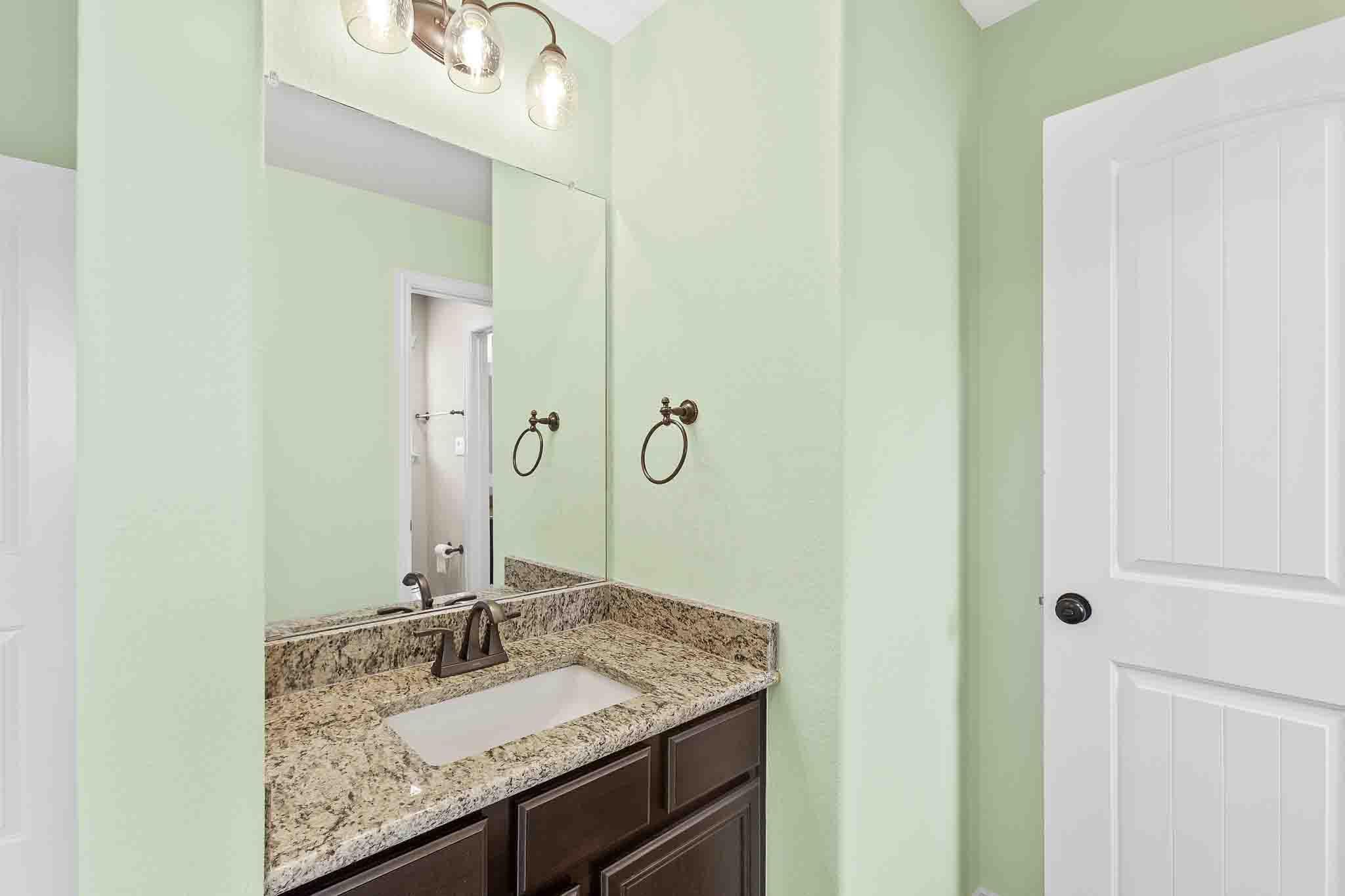 4512 Diamante Dr, Spicewood, TX 78669