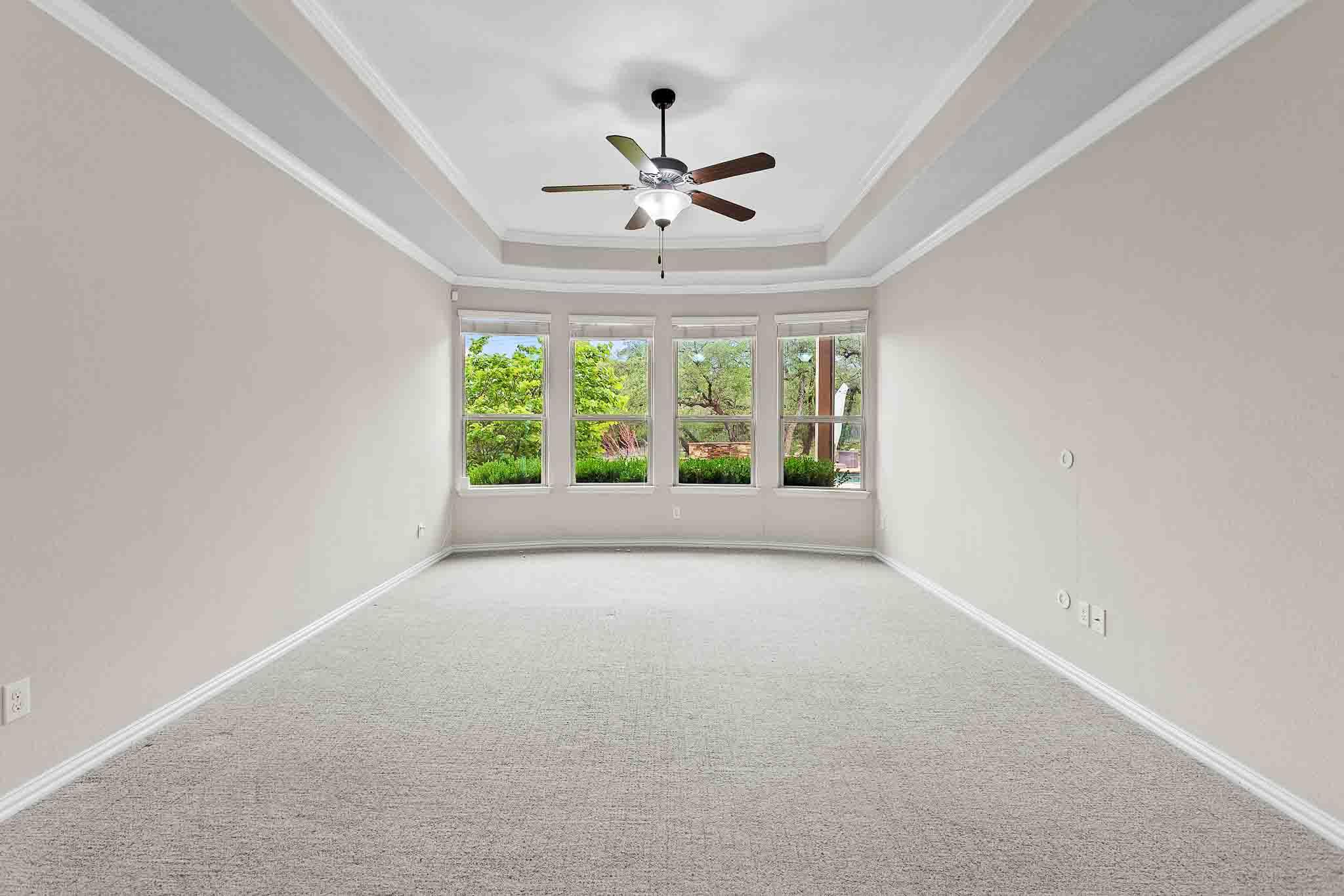 4512 Diamante Dr, Spicewood, TX 78669