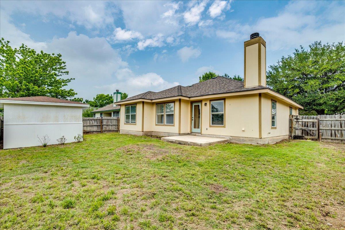 201 Elmer Cv, Kyle, TX 78640