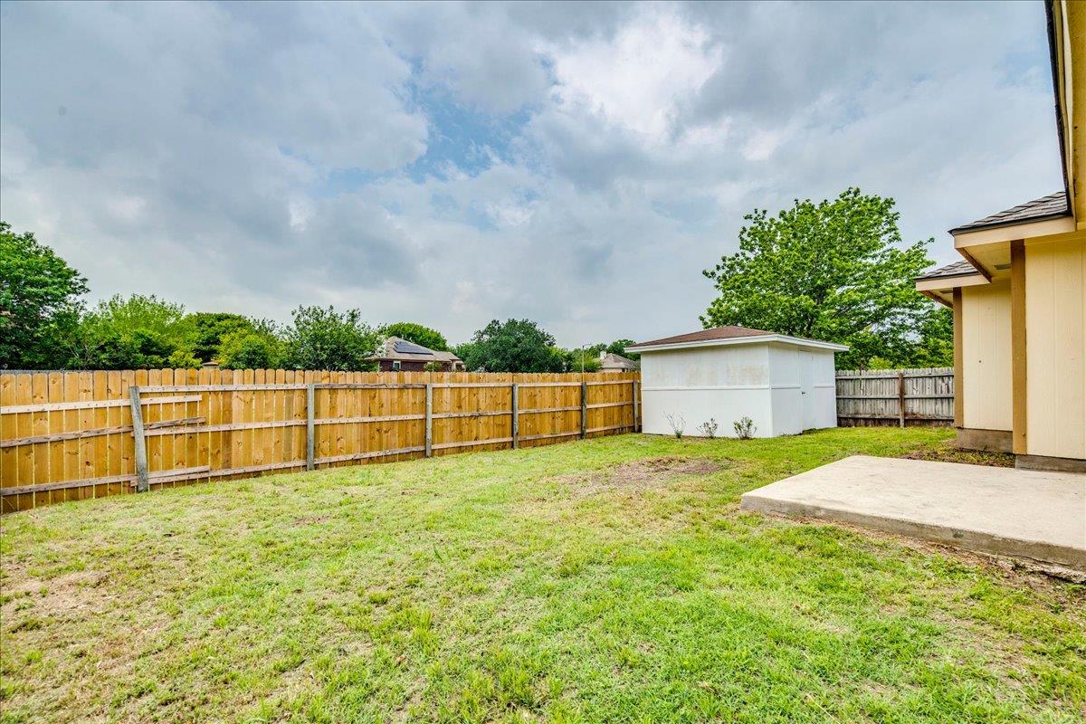 201 Elmer Cv, Kyle, TX 78640