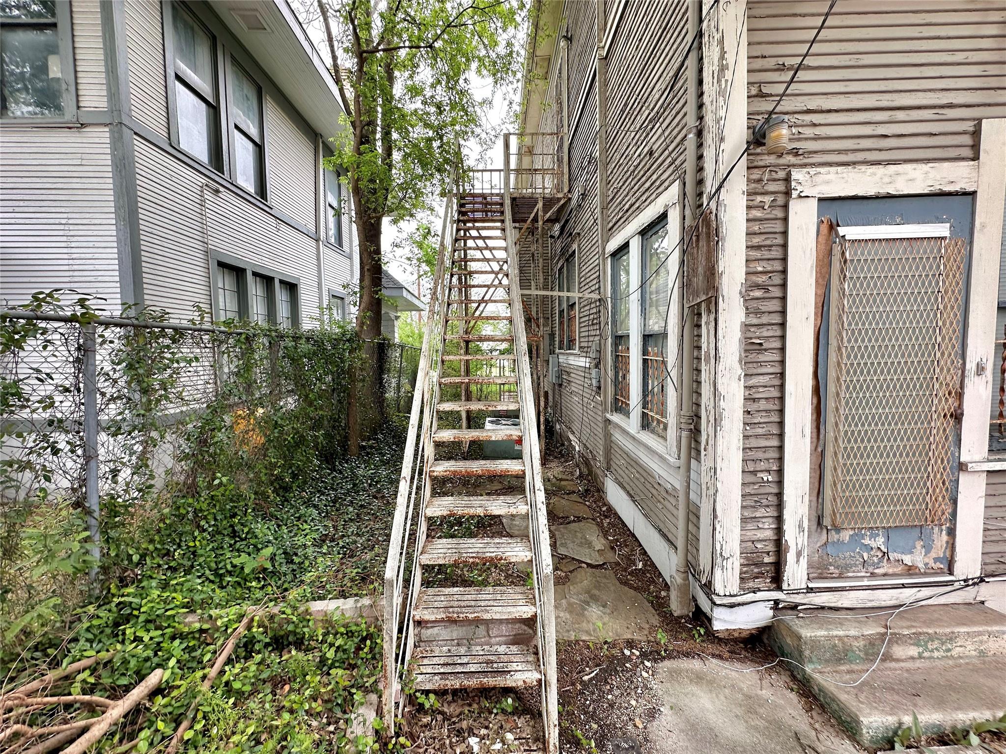 727 N Pine St, San Antonio, TX 78202