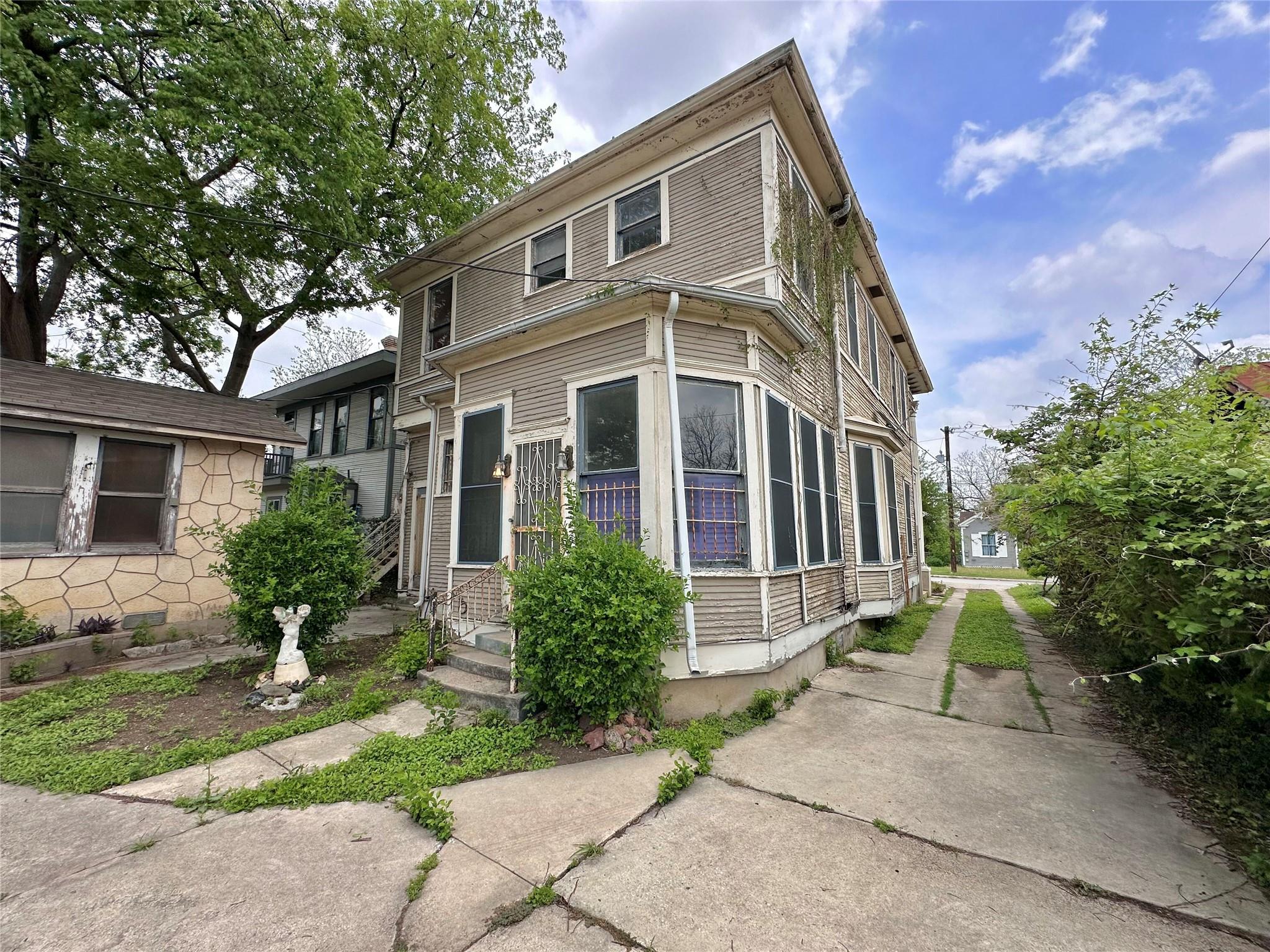 727 N Pine St, San Antonio, TX 78202
