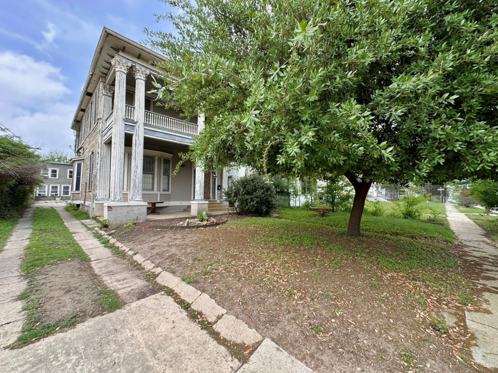 727 N Pine St, San Antonio, TX 78202