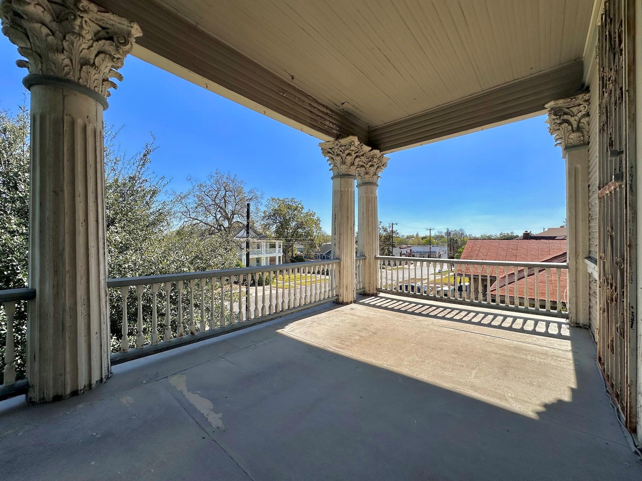 727 N Pine St, San Antonio, TX 78202