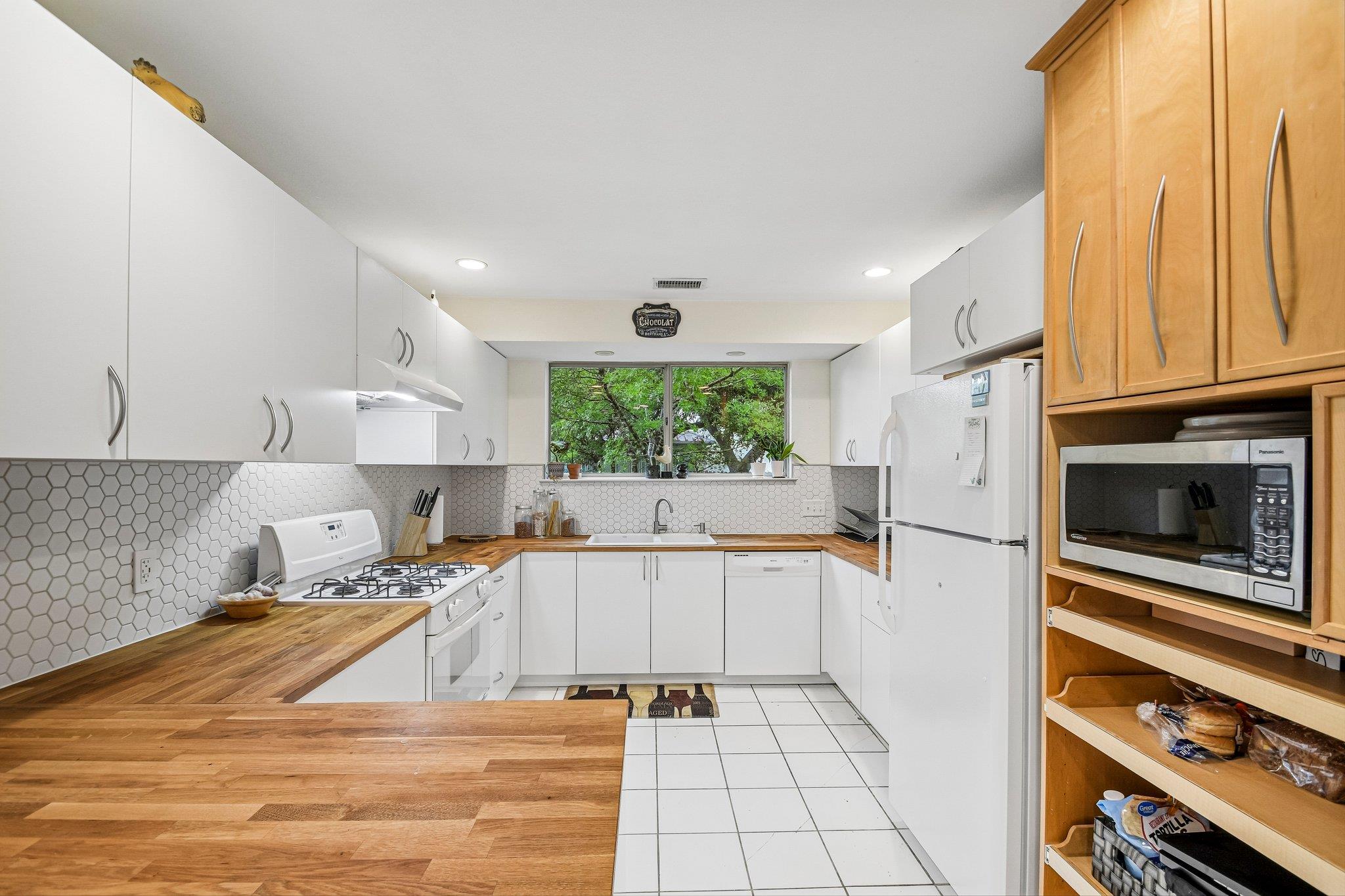 6010 Morning Dew Dr, Austin, TX 78749