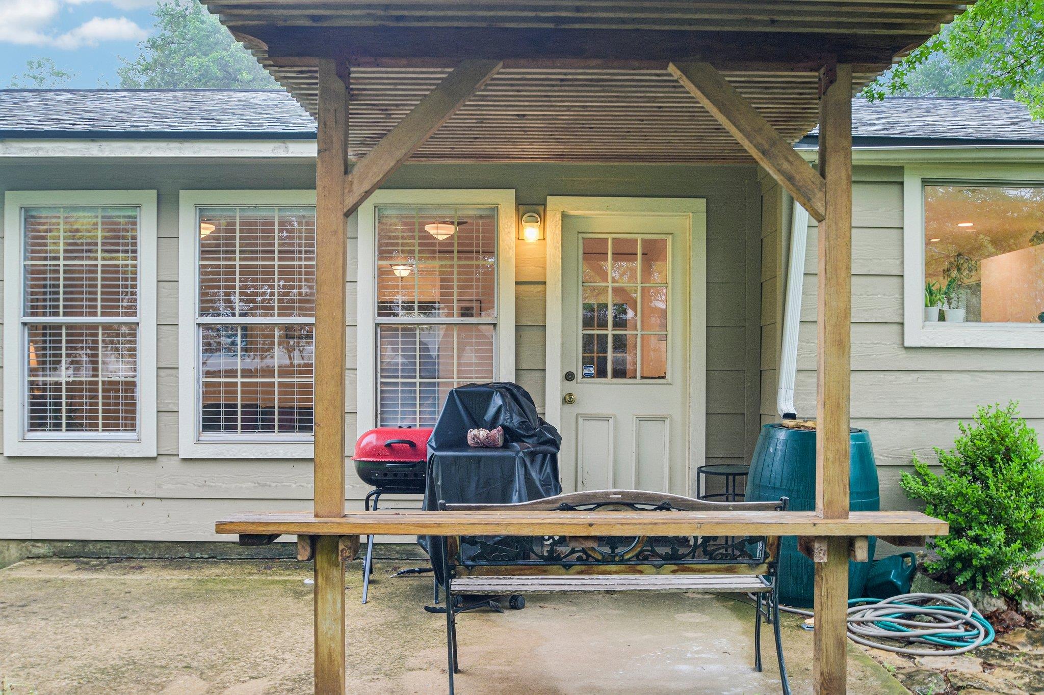 6010 Morning Dew Dr, Austin, TX 78749