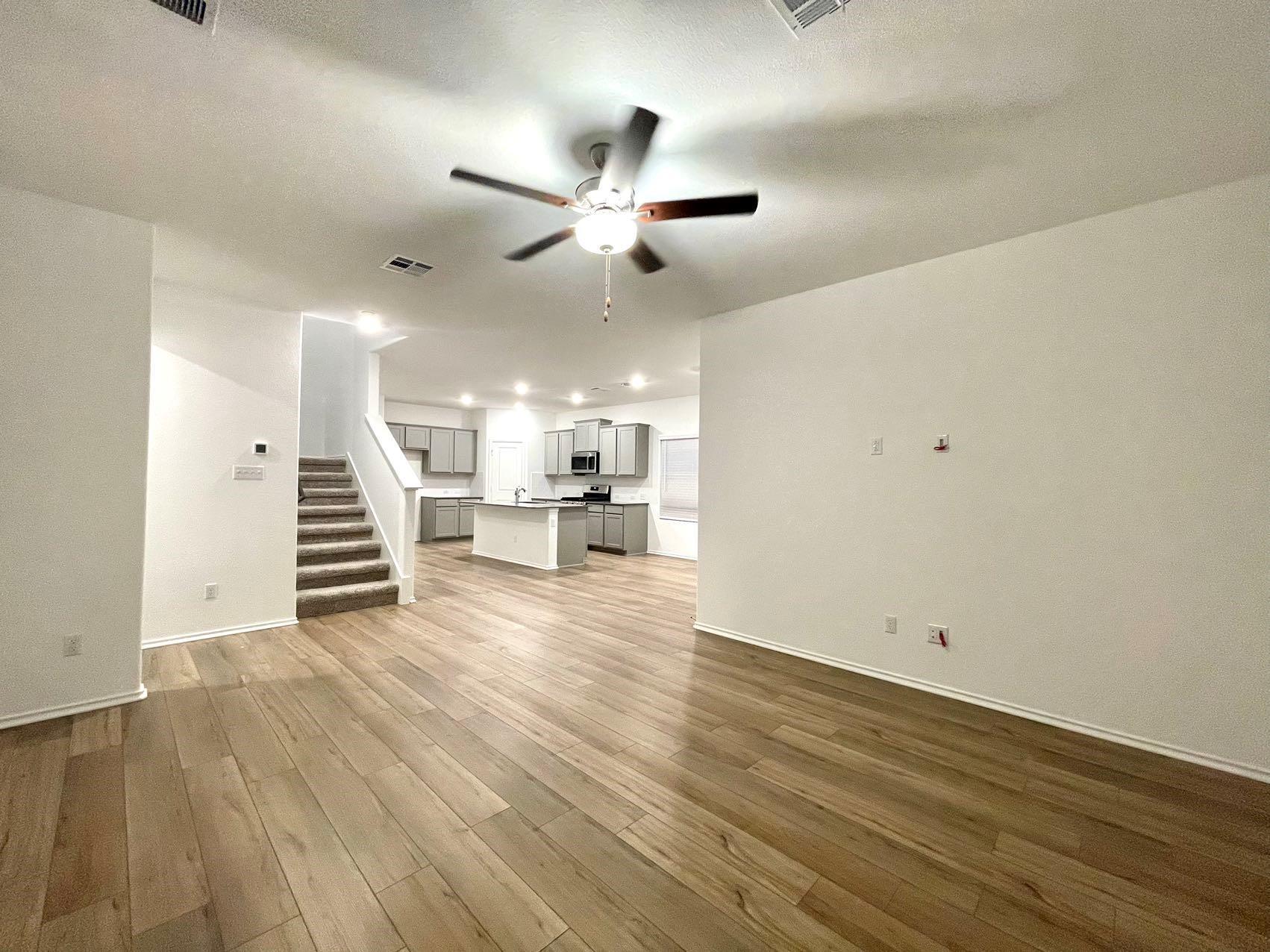 433 Sebring Cir, Hutto, TX 78634