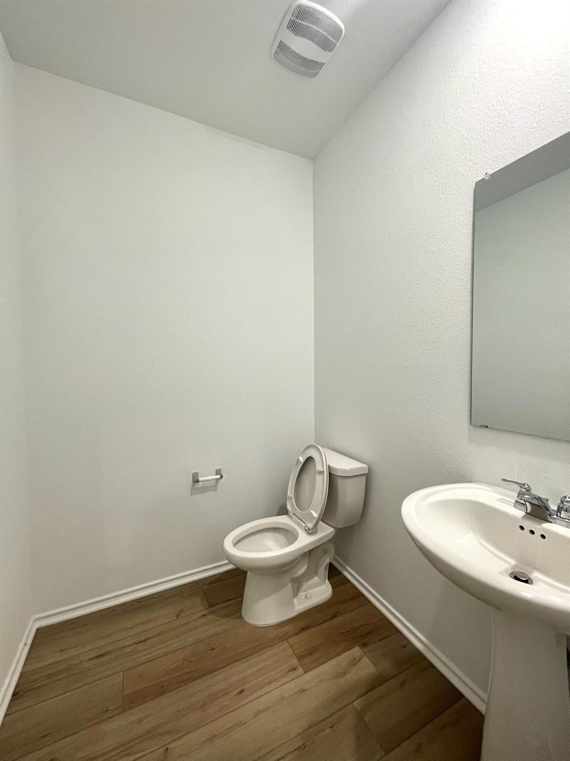 433 Sebring Cir, Hutto, TX 78634