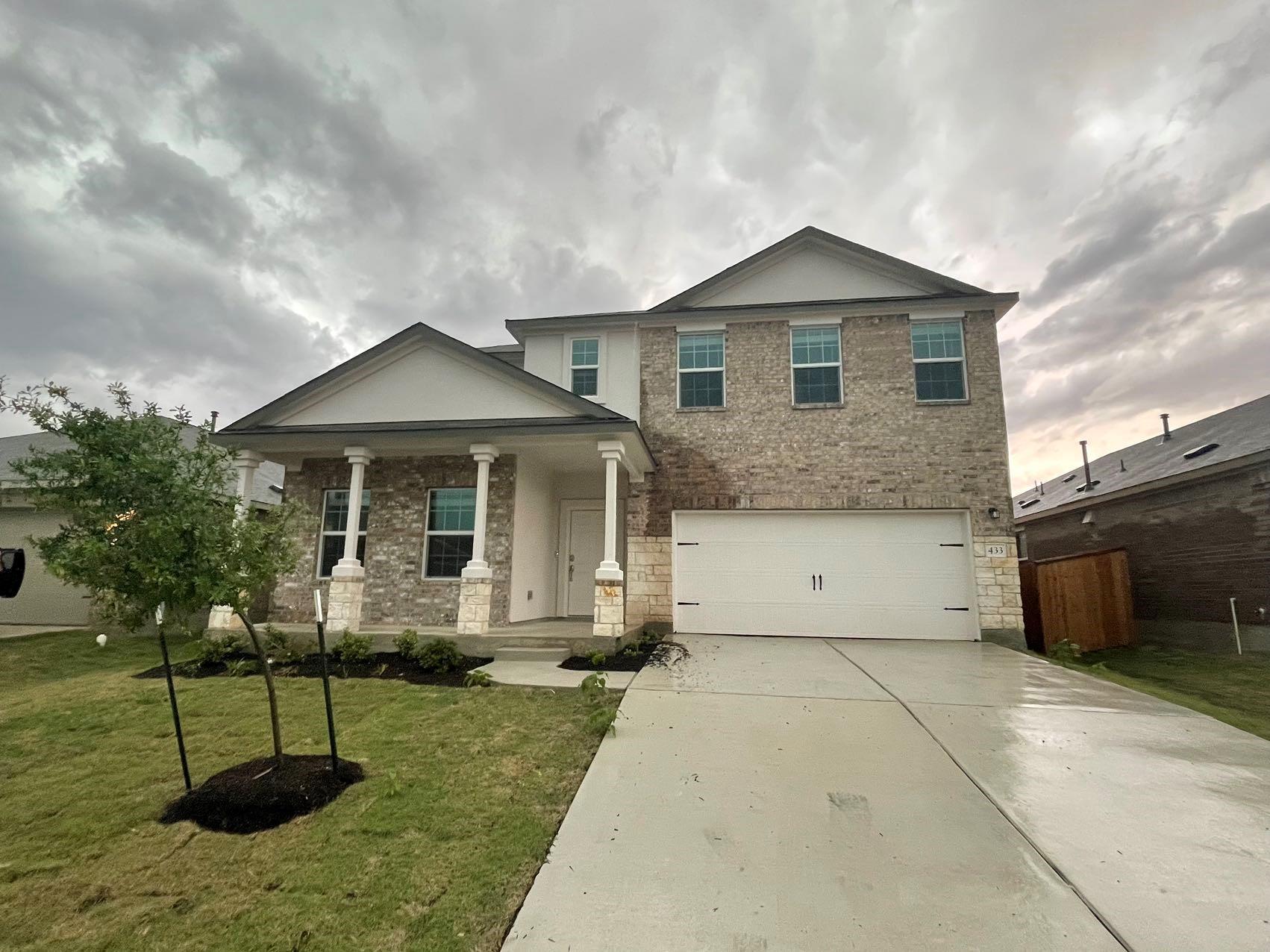 433 Sebring Cir, Hutto, TX 78634
