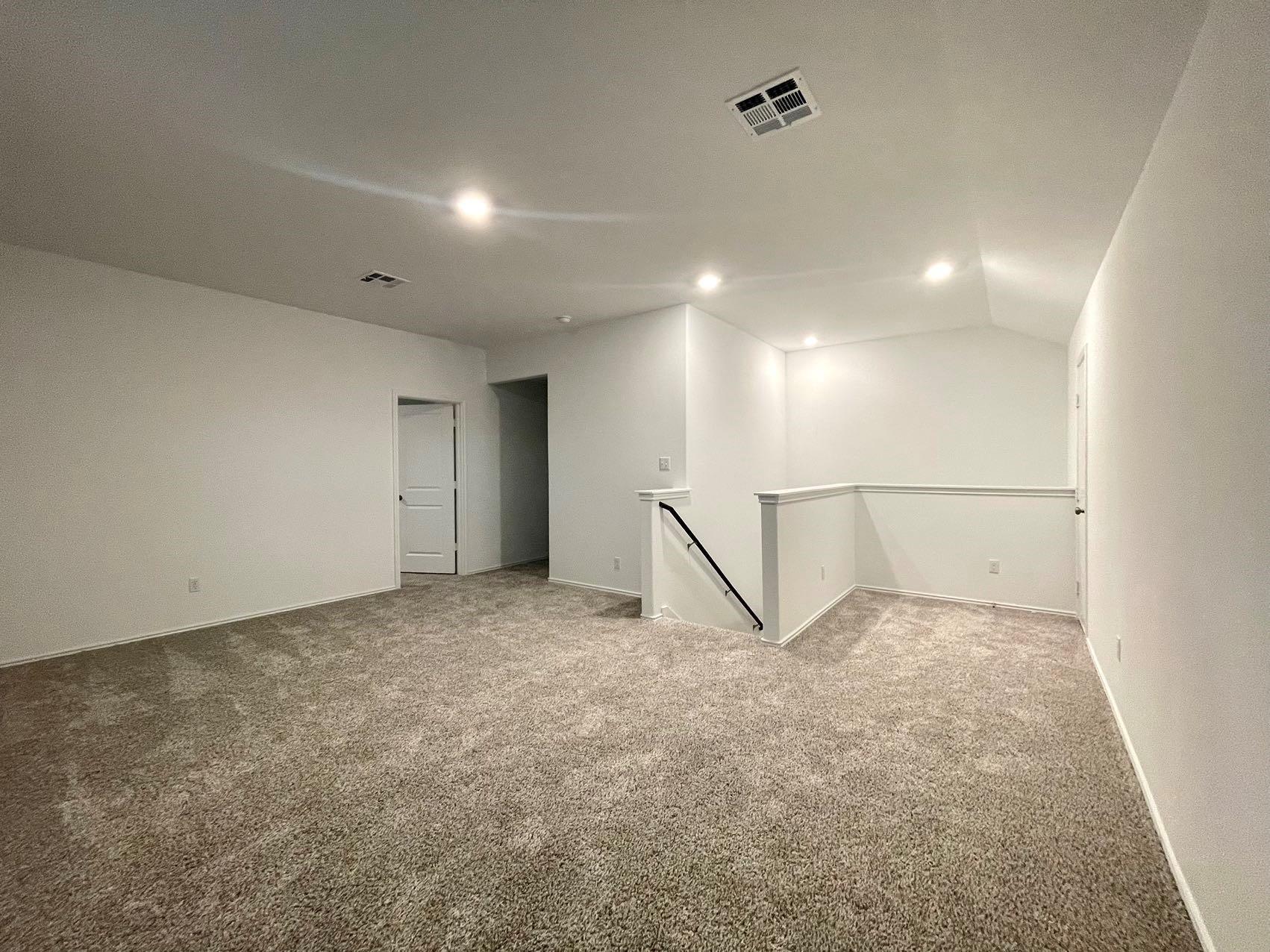 433 Sebring Cir, Hutto, TX 78634