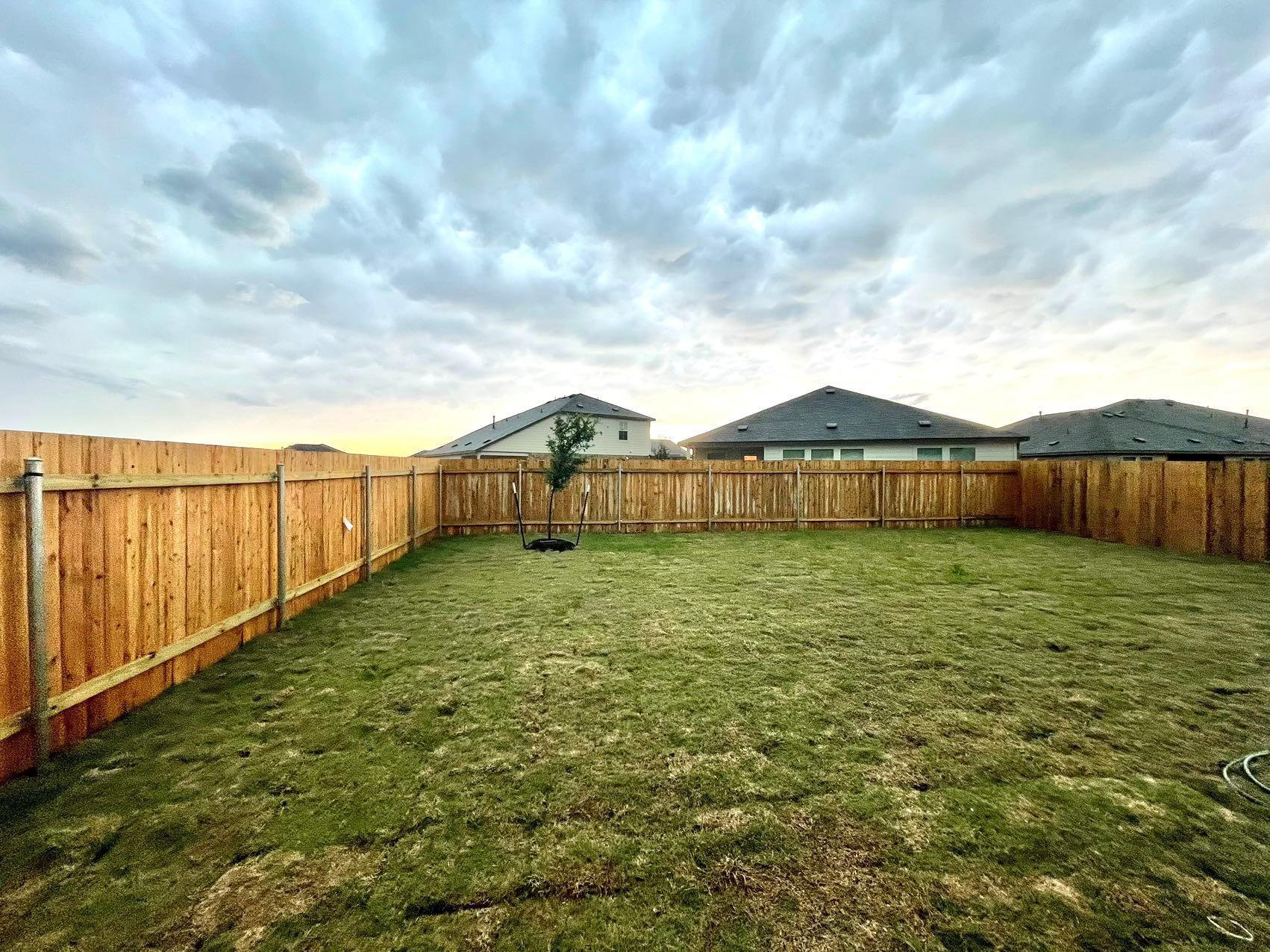 433 Sebring Cir, Hutto, TX 78634