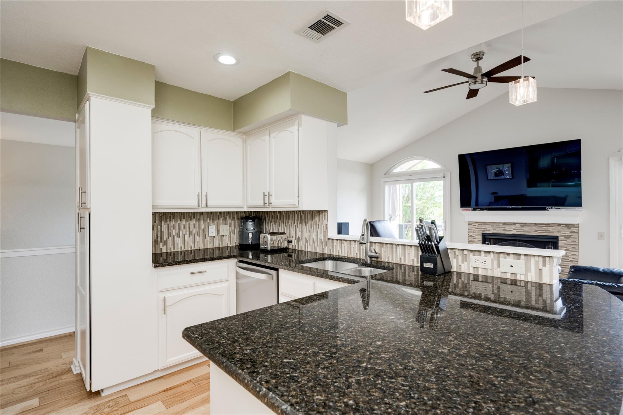 6621 Mesa Holw, Austin, TX 78750