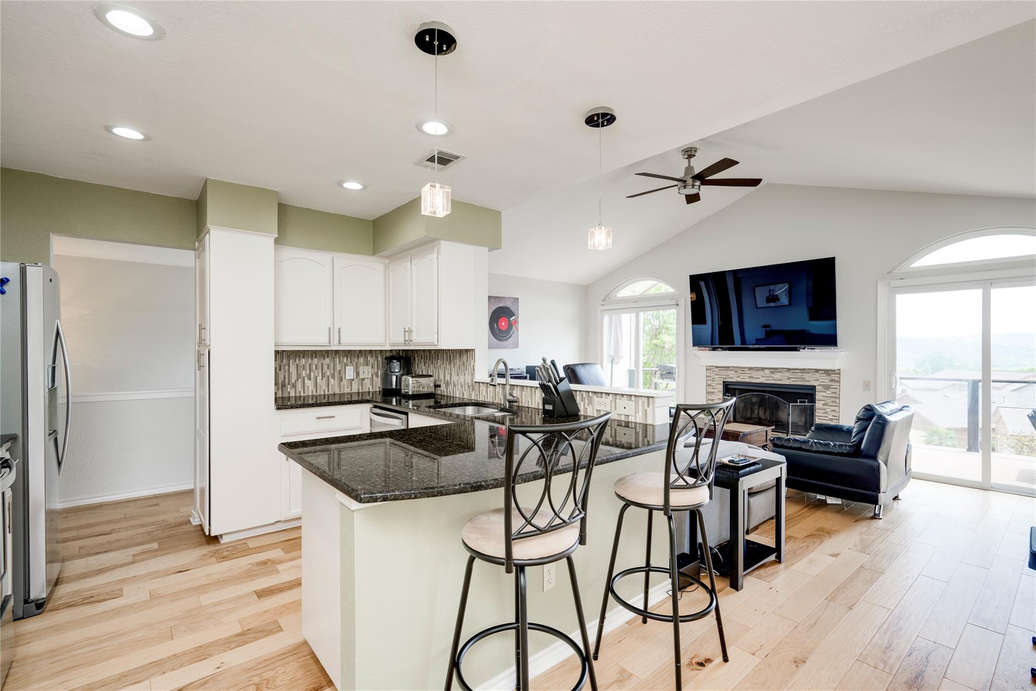 6621 Mesa Holw, Austin, TX 78750