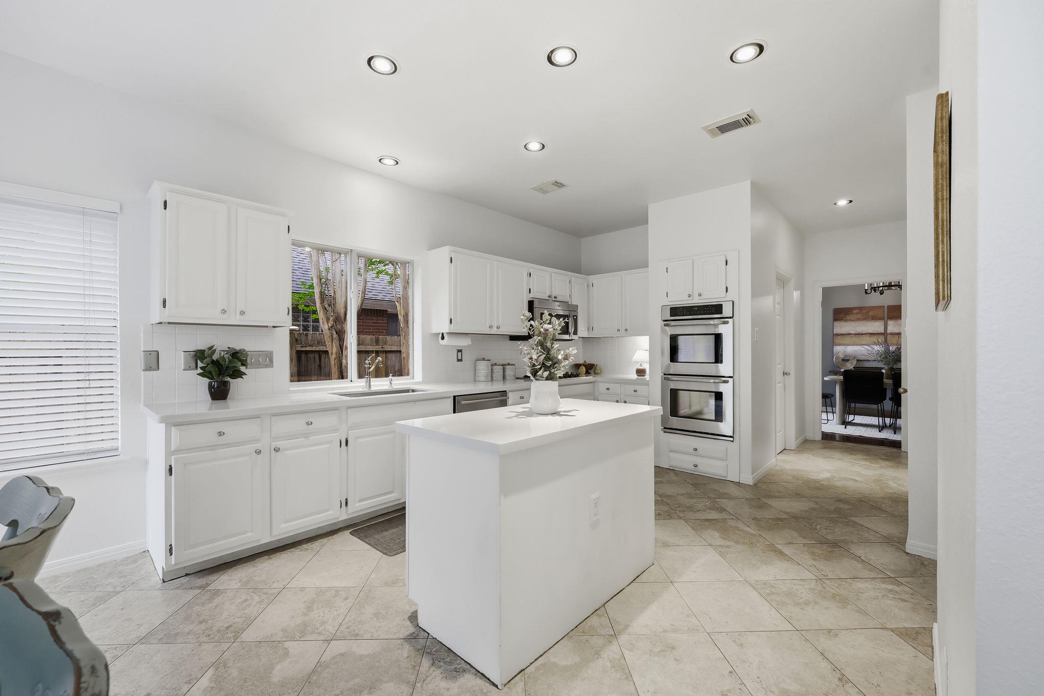 12621 Cinchring Ln, Austin, TX 78727