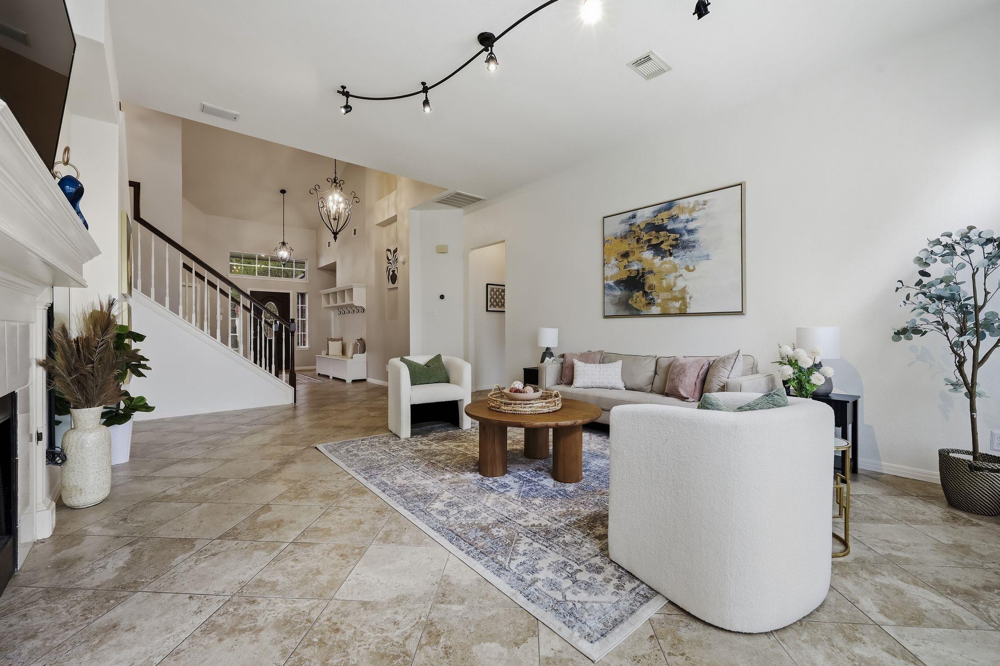 12621 Cinchring Ln, Austin, TX 78727