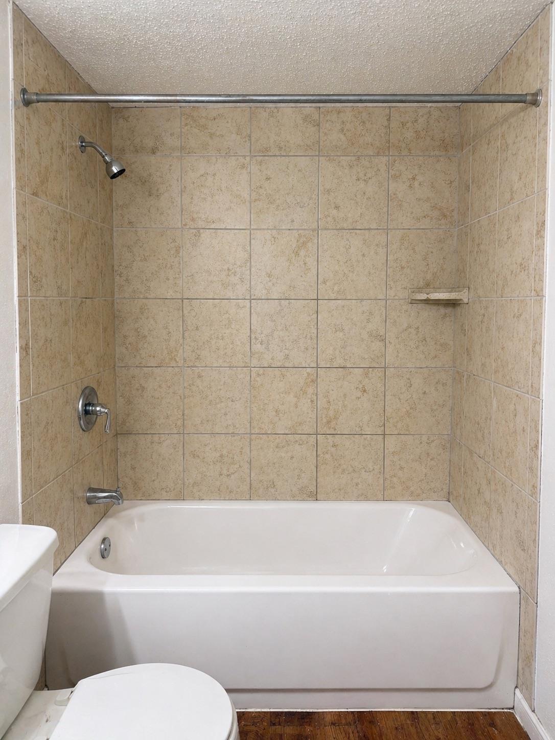 2704 Salado St # 103, Austin, TX 78705