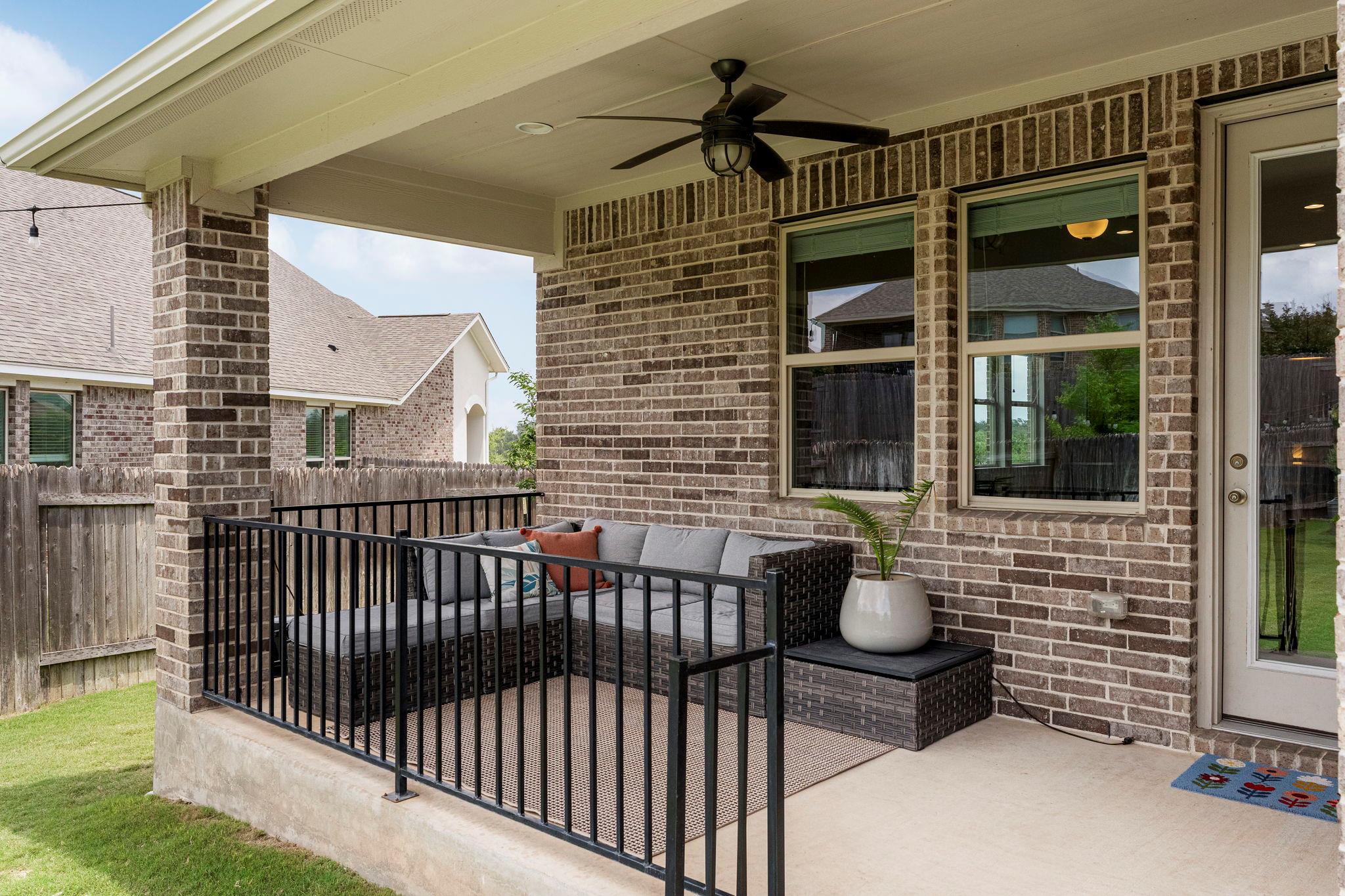 772 Founders Rdg, Dripping Springs, TX 78620