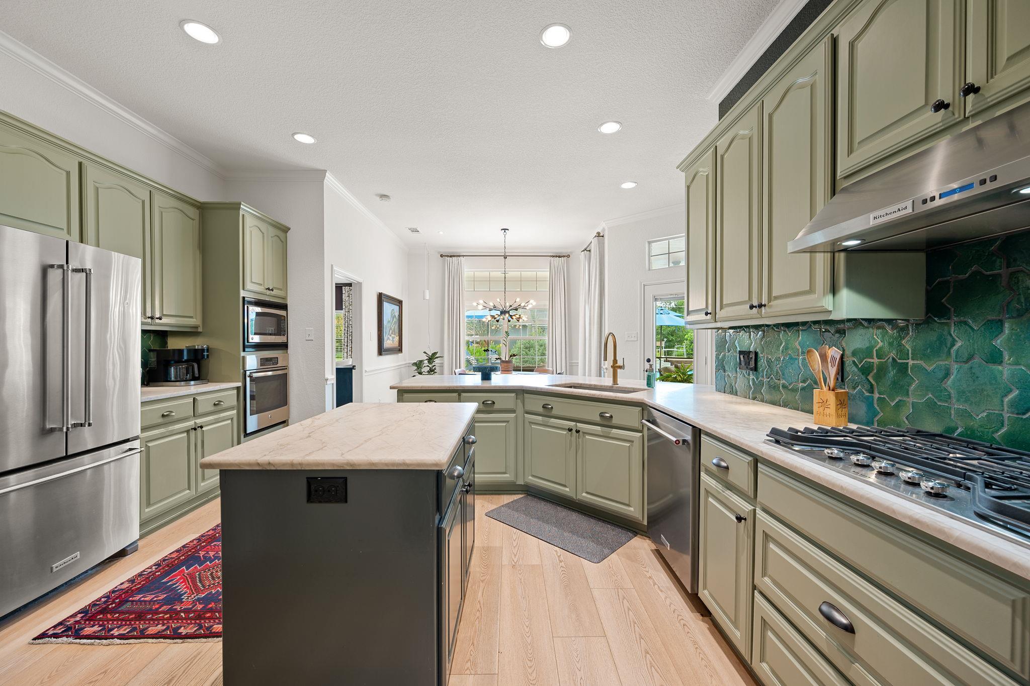 103 Morningside Cir, Hutto, TX 78634
