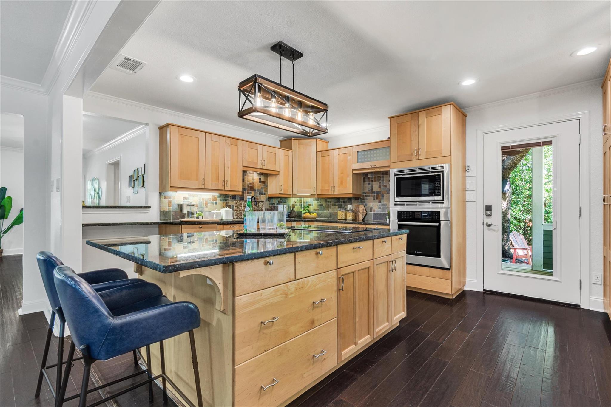 1806 Eubank St, Georgetown, TX 78626