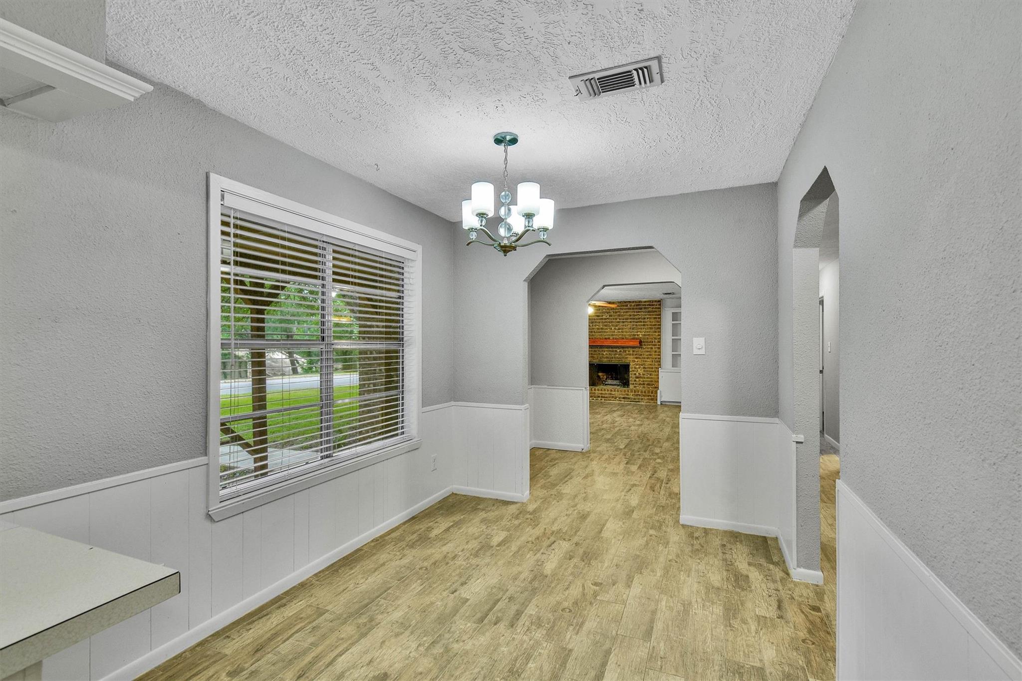 605 Quail Creek Dr, Round Rock, TX 78664