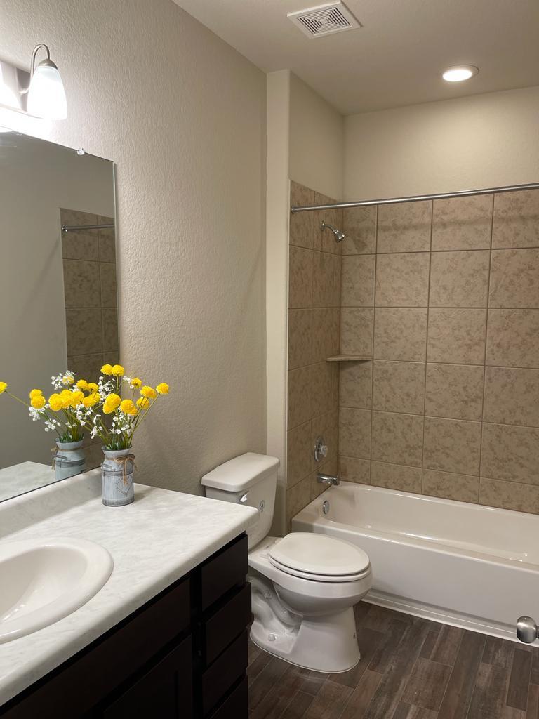160 Earl Keen St, Leander, TX 78641