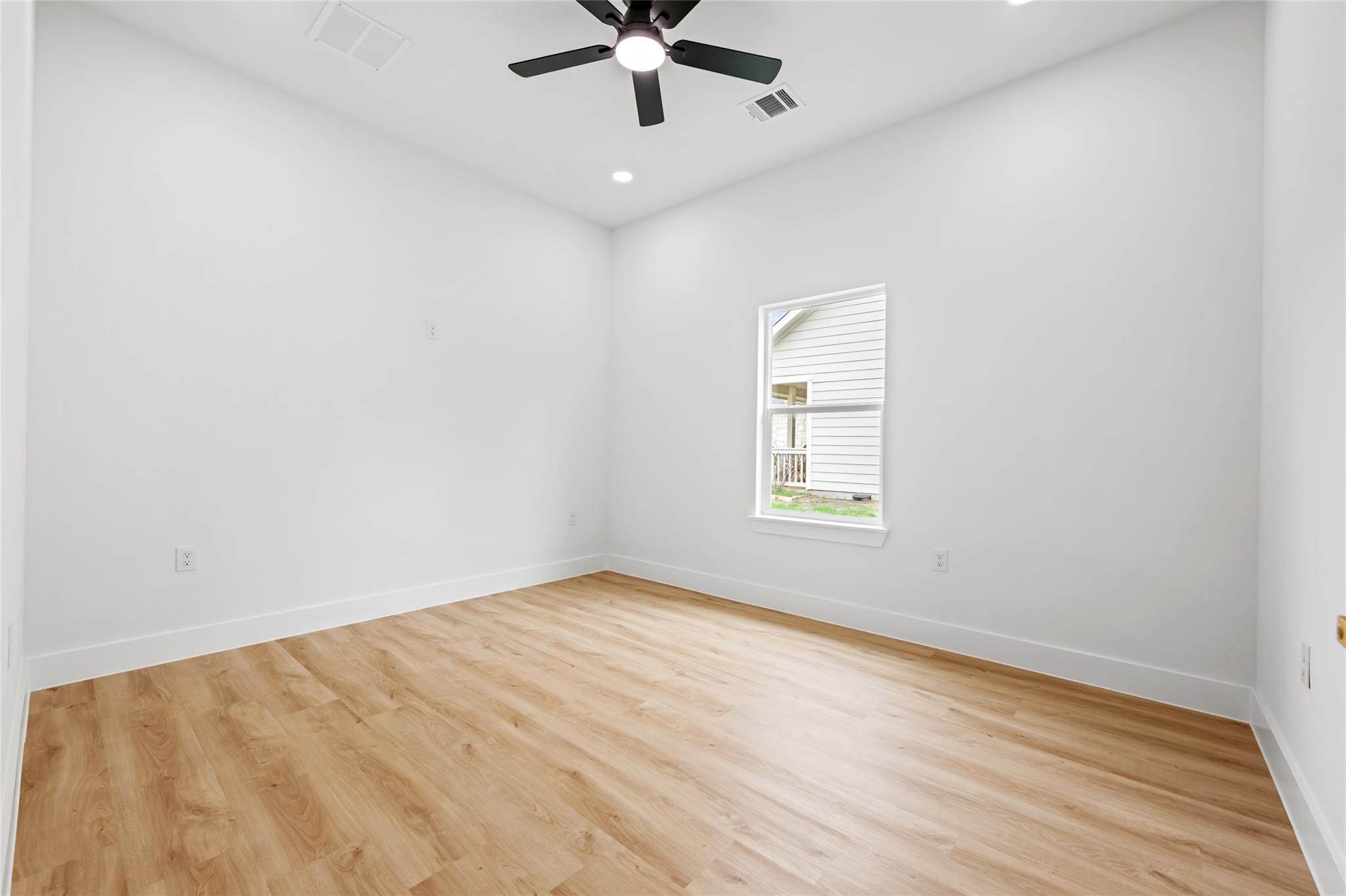 318 Nene Ln, Bastrop, TX 78602