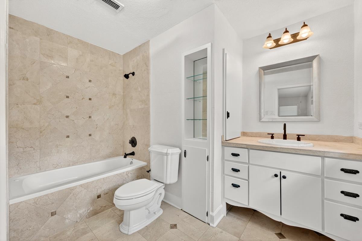 2506 Hillview Rd, Austin, TX 78703